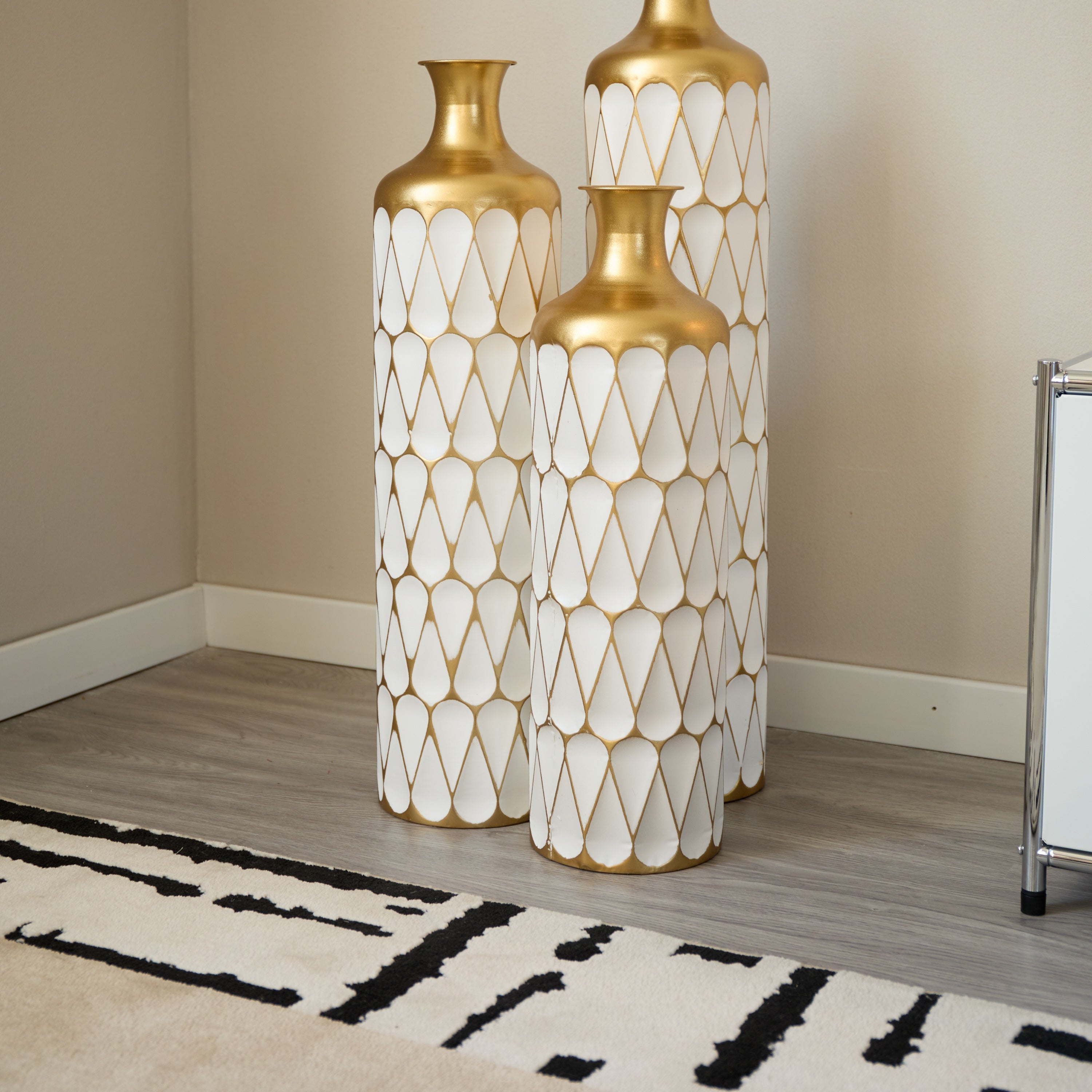 Floor Metal Vase Modern Style Decoration Home Droplet Shaped White Metal Vase 3-piece Set Gorgeous Home Decoration Large Glazed Metal Vase