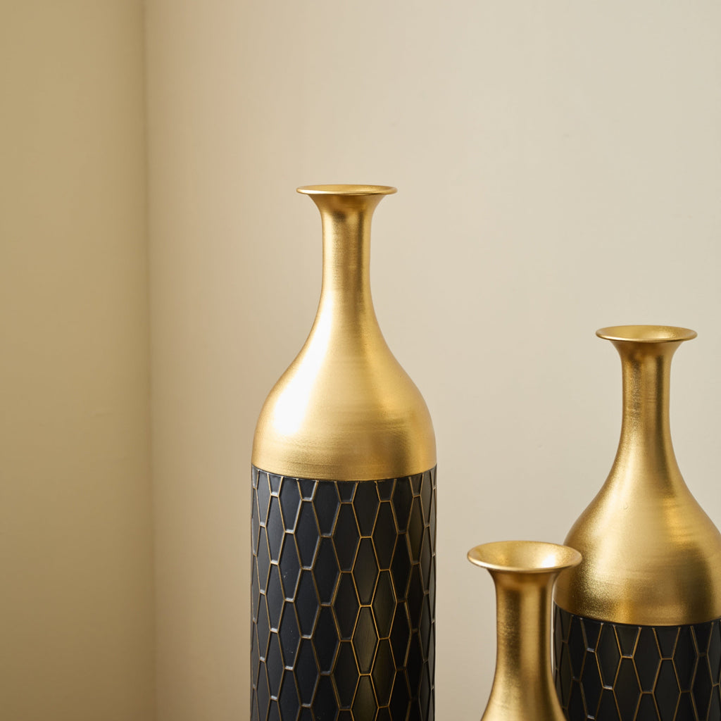 Elegant Floor Vase Set – Gold & Black Metal Decorative Vases – 3-Piece Set for Floral Display, Wedding & Gift Décor