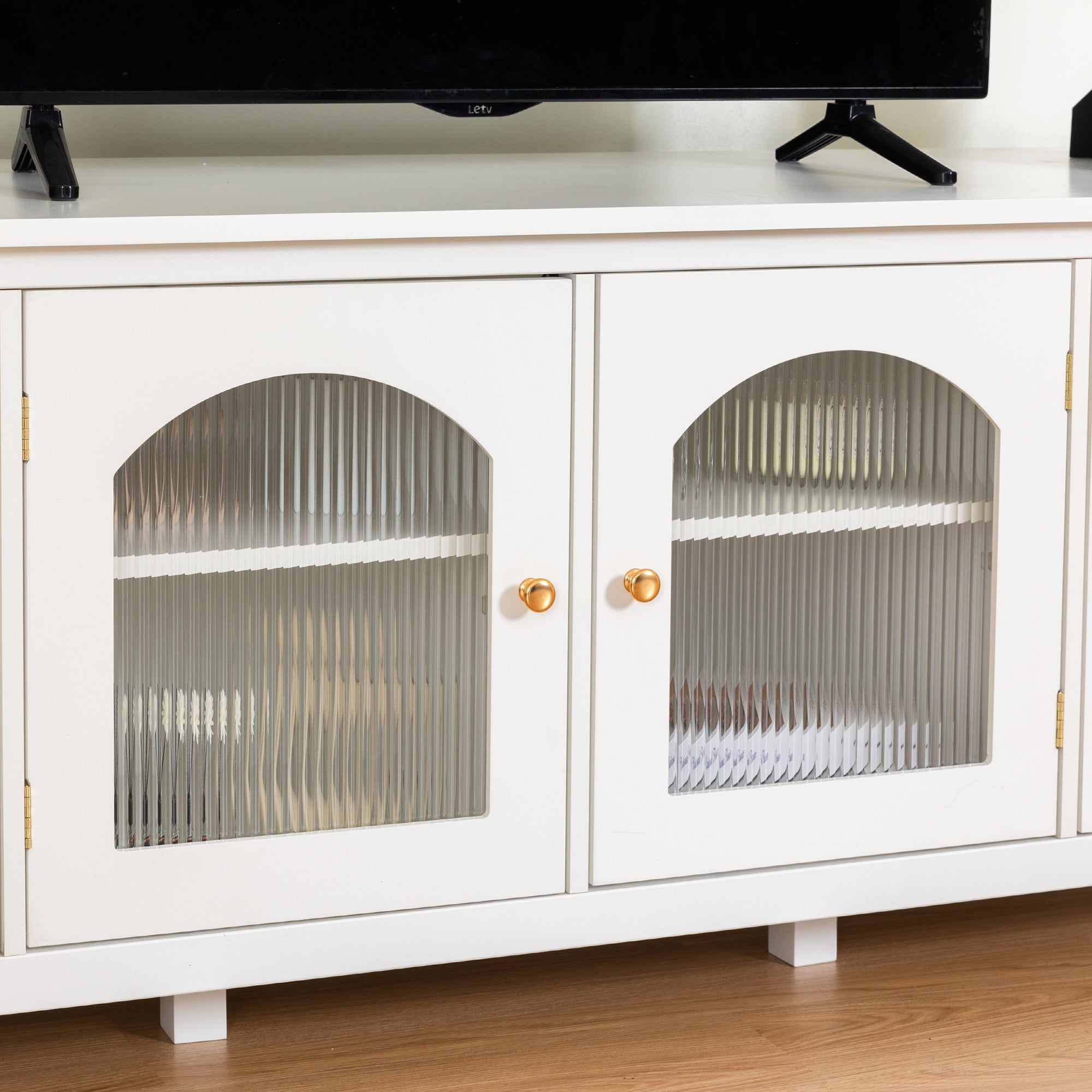 Antique White Stylish TV Cabinet Entertainment Center with Solid Wood Frame and Changhong Glass Door