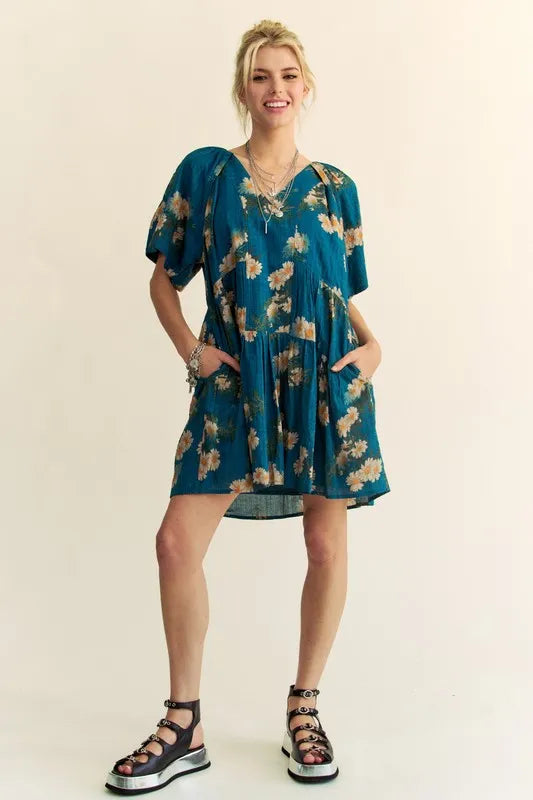 Davi & Dani Floral Print Short Bell Sleeve Pleated Mini Dress