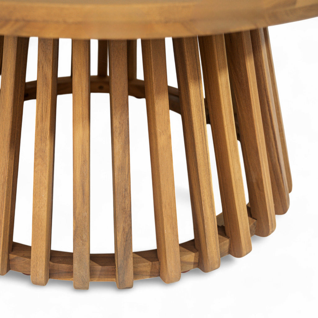 PATIO FURNITRE SETS : CLAREMONT 3 SEATER DAYBED + ACACIA WOOD TABLE
