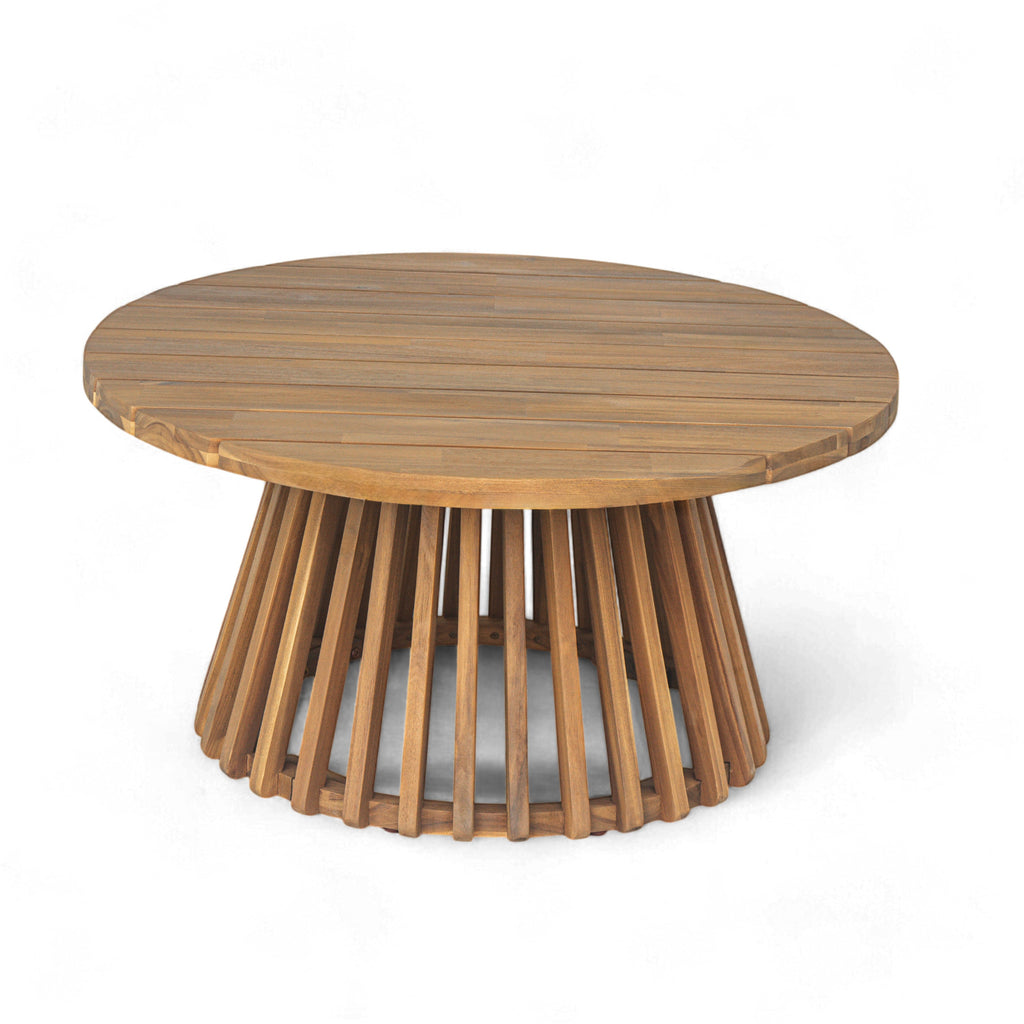 PATIO FURNITRE SETS : CLAREMONT 3 SEATER DAYBED + ACACIA WOOD TABLE