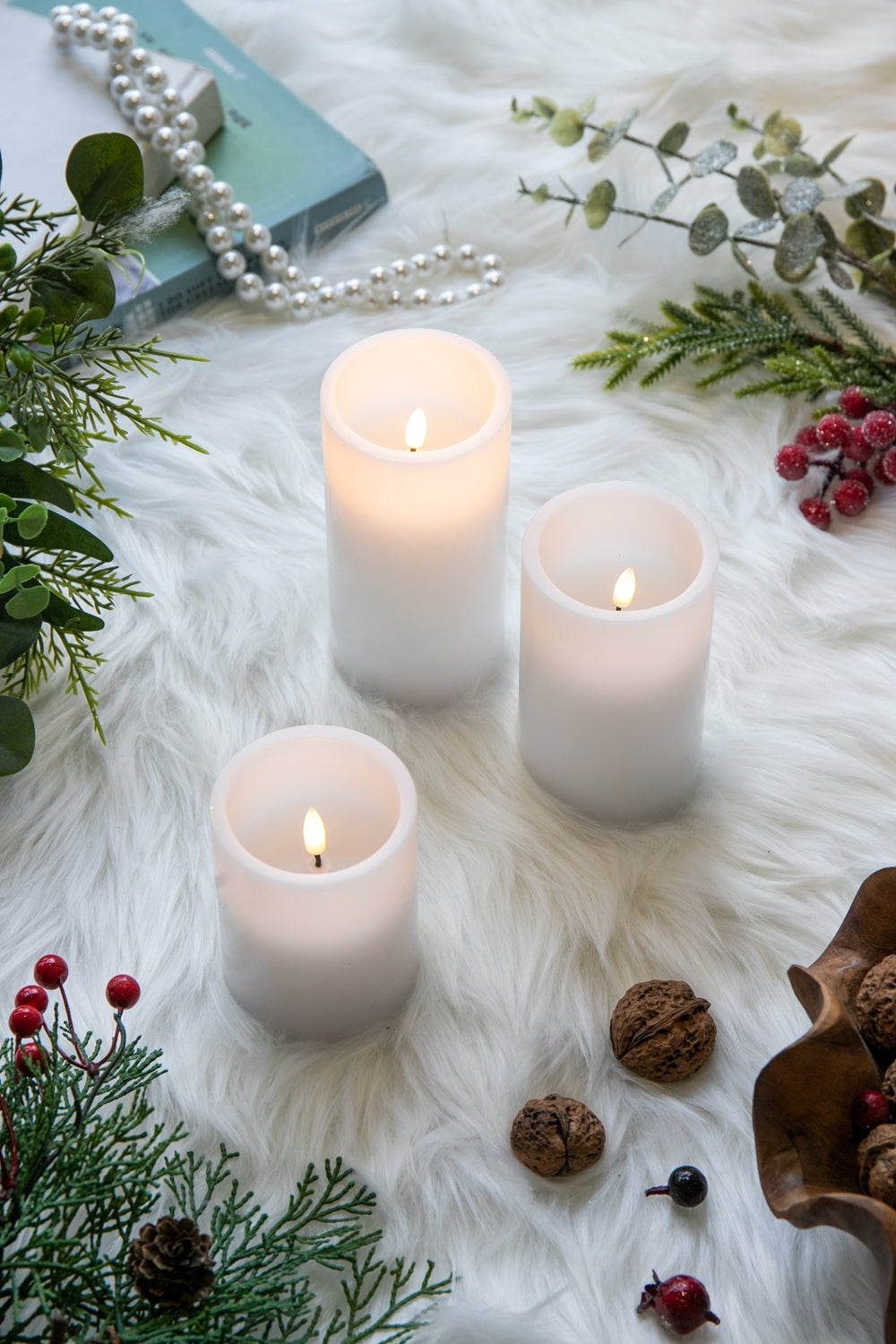 Set of 3 White LED Candles with Remote Timer, L:D3X6' M:D3X5' S:D3X4'