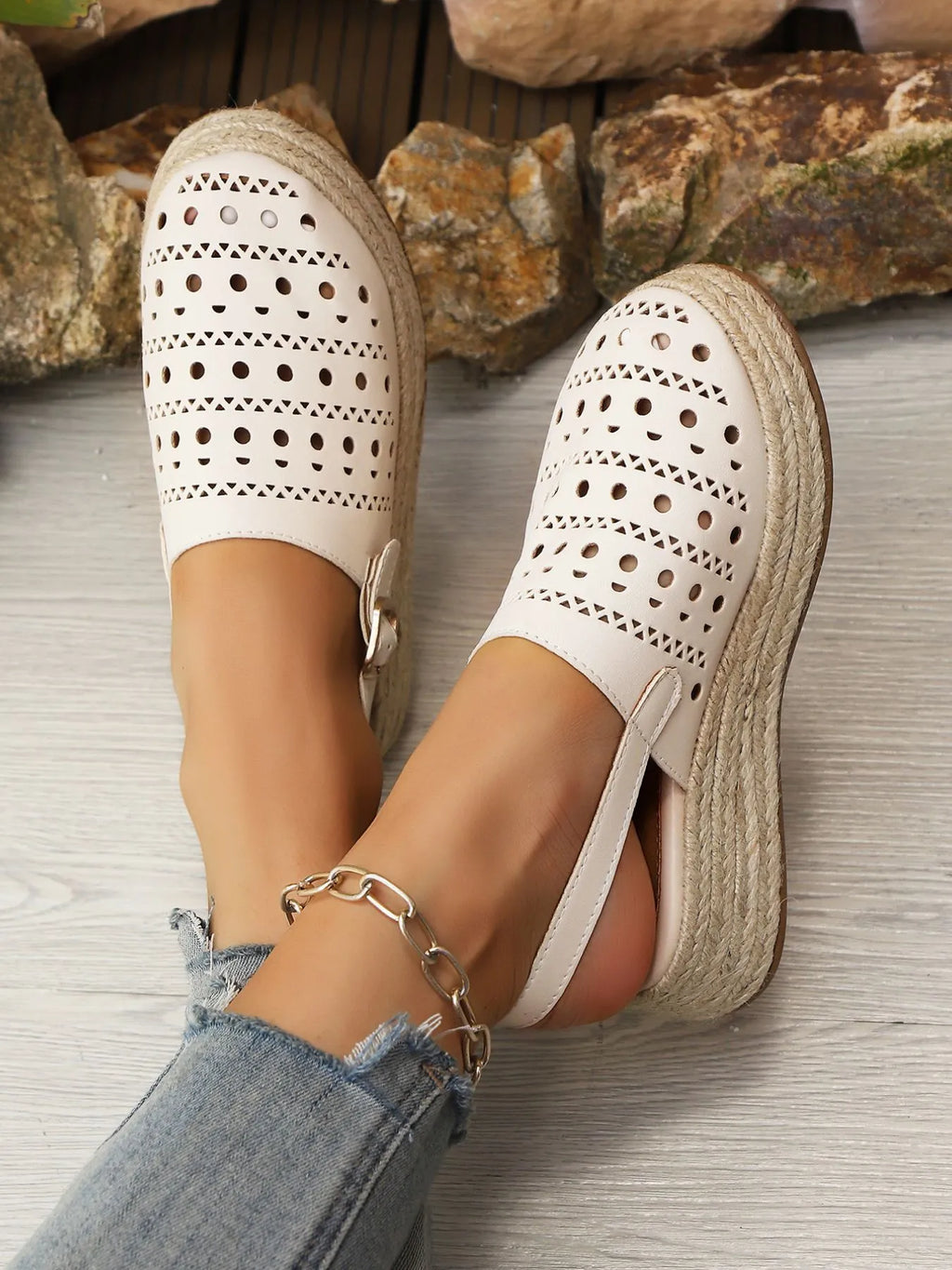 Hollow Out Platform Sandals