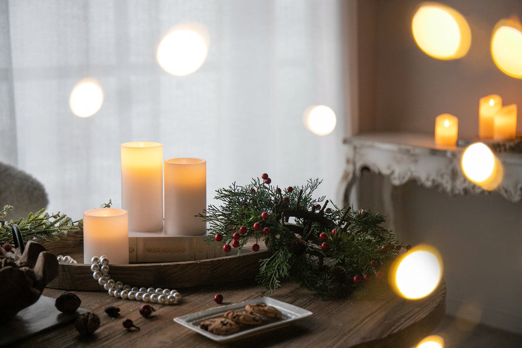 Set of 3 White LED Candles with Remote Timer, L:D3X6' M:D3X5' S:D3X4'