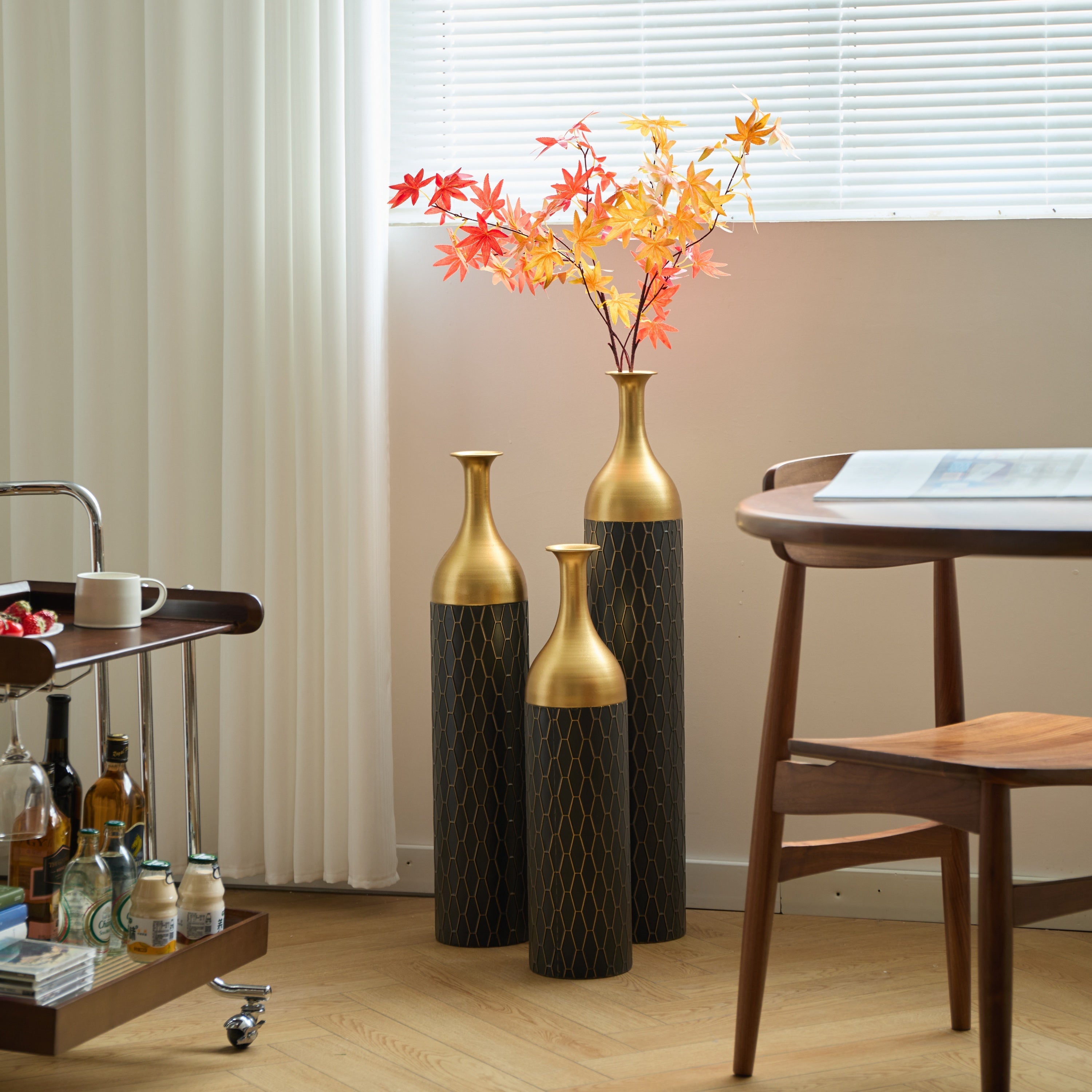 Elegant Floor Vase Set – Gold & Black Metal Decorative Vases – 3-Piece Set for Floral Display, Wedding & Gift Décor
