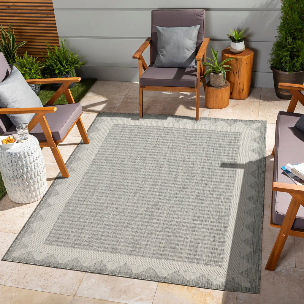 Sunshine GC_HAR2015 Silver 5 ft. 3 in. x 7 ft. 3 in. Indoor/Outdoor Area Rug