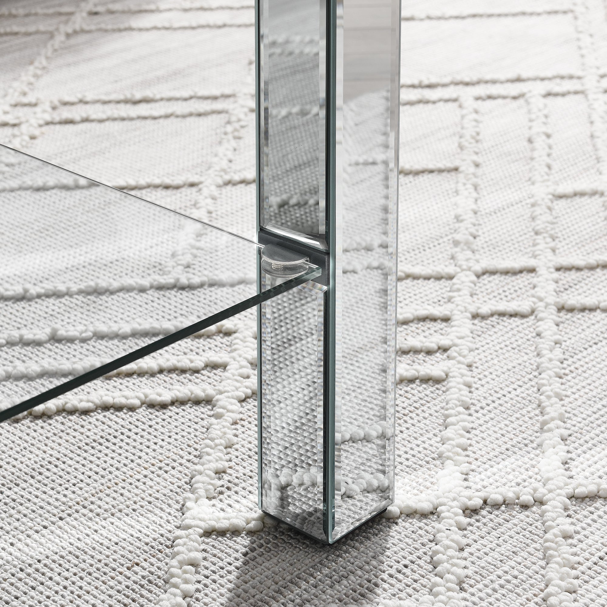 W 40 "X D 20" X H 20 "Curved border carved mirror coffee table: Silver mirror glass tabletop with sparkling diamond edge frame and crystal mirror legs, small coffee table for modern home sofa decorati