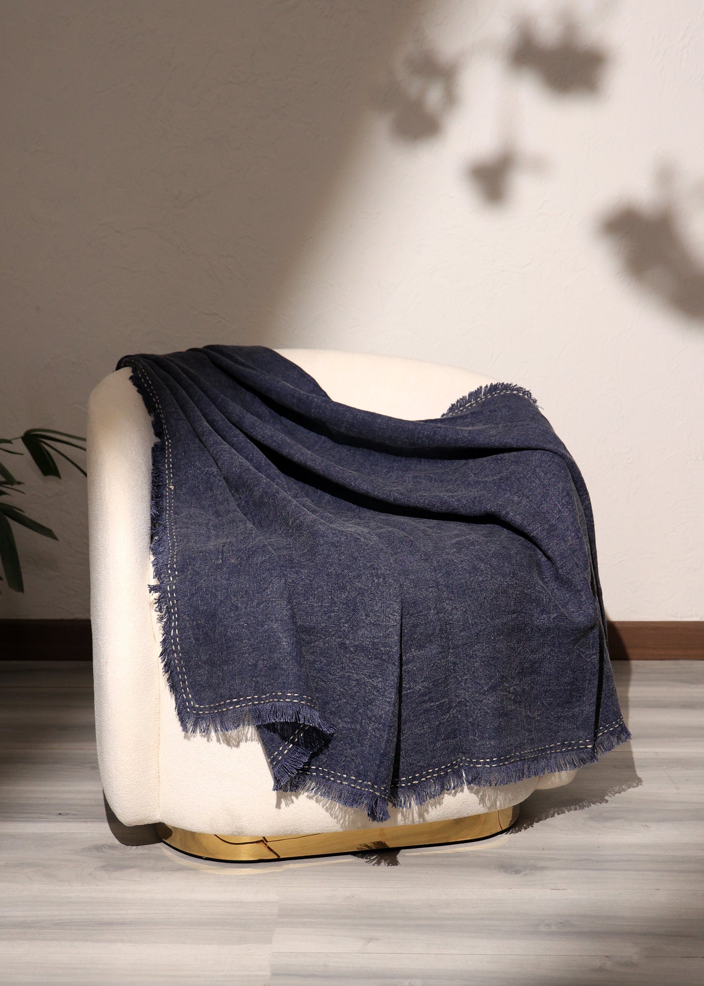 Stonewashed Linen Woven Throw Blanket with Fringe – 52X68'