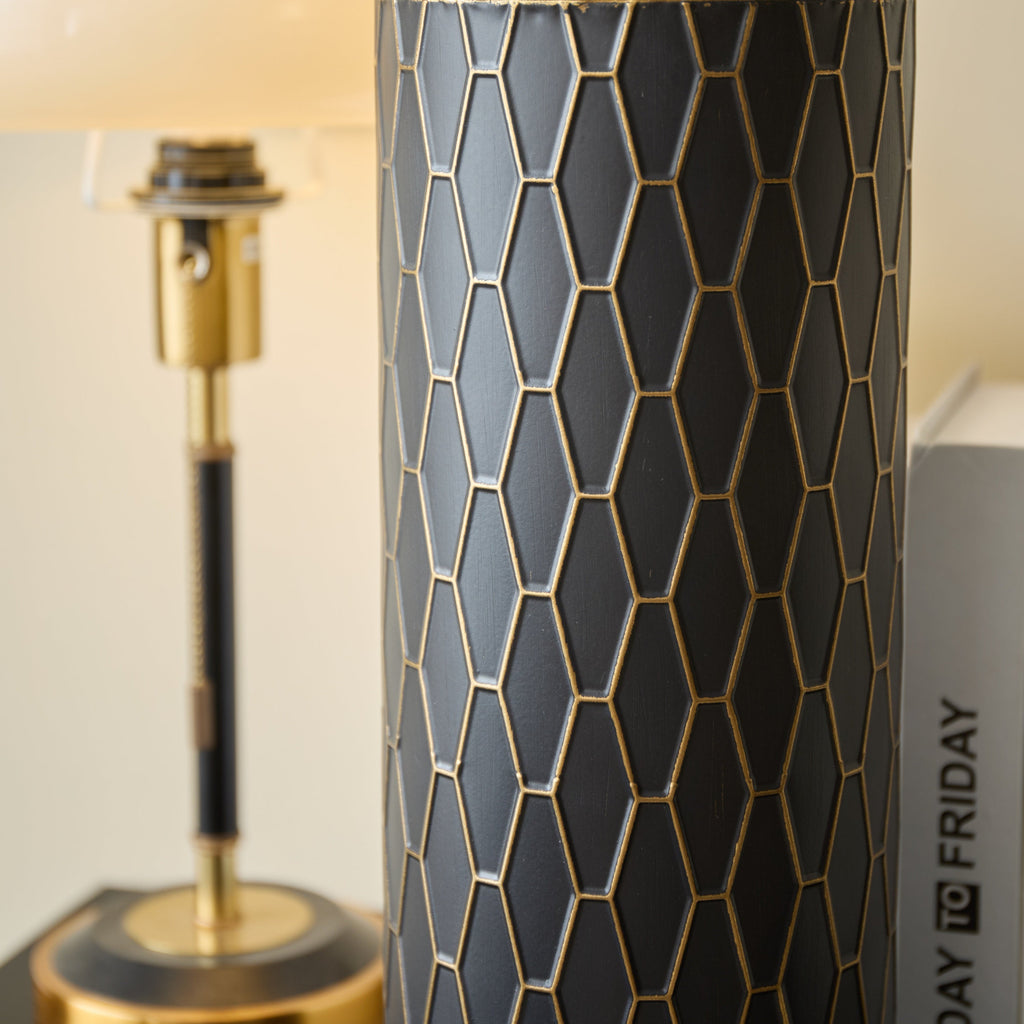 Elegant Floor Vase Set – Gold & Black Metal Decorative Vases – 3-Piece Set for Floral Display, Wedding & Gift Décor