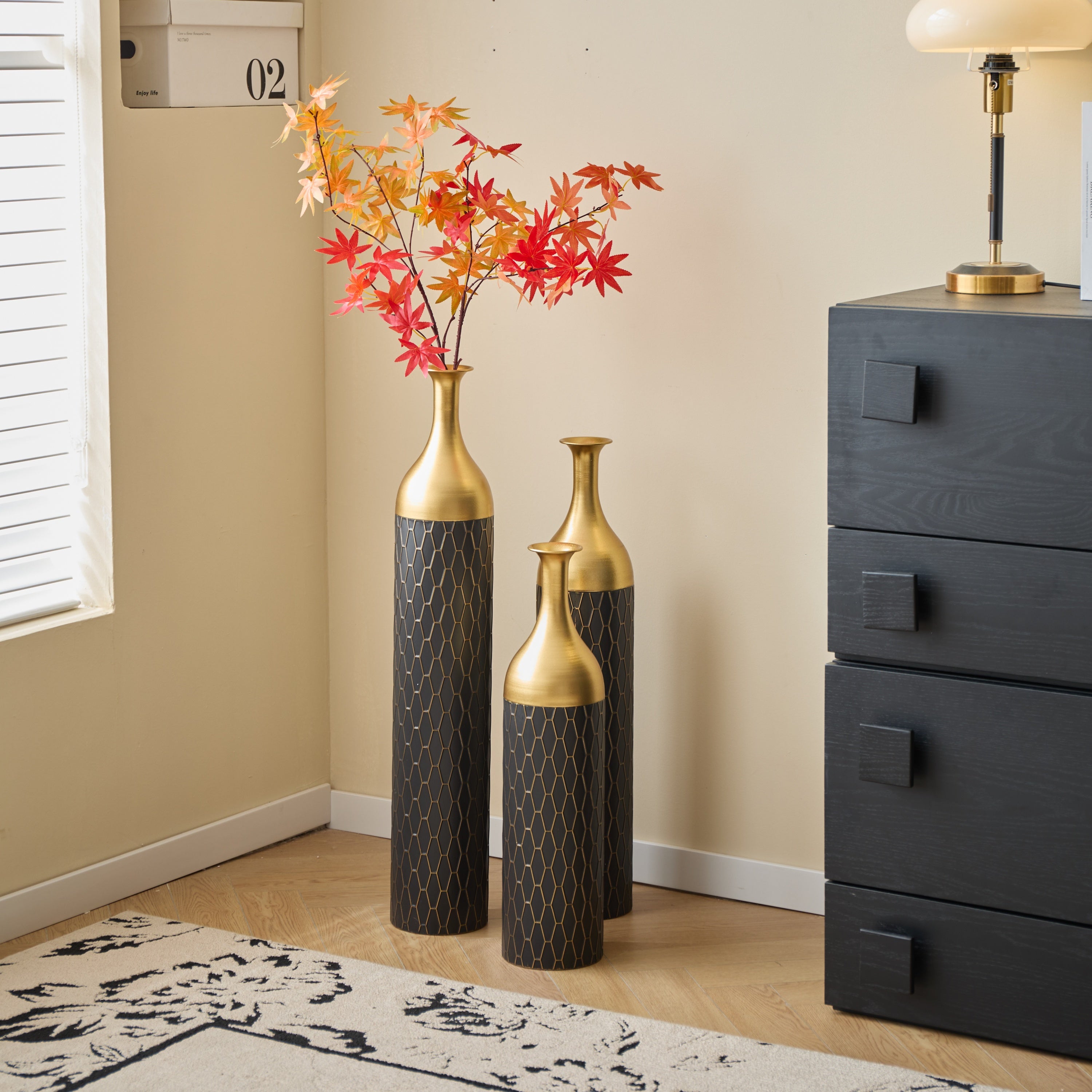 Elegant Floor Vase Set – Gold & Black Metal Decorative Vases – 3-Piece Set for Floral Display, Wedding & Gift Décor