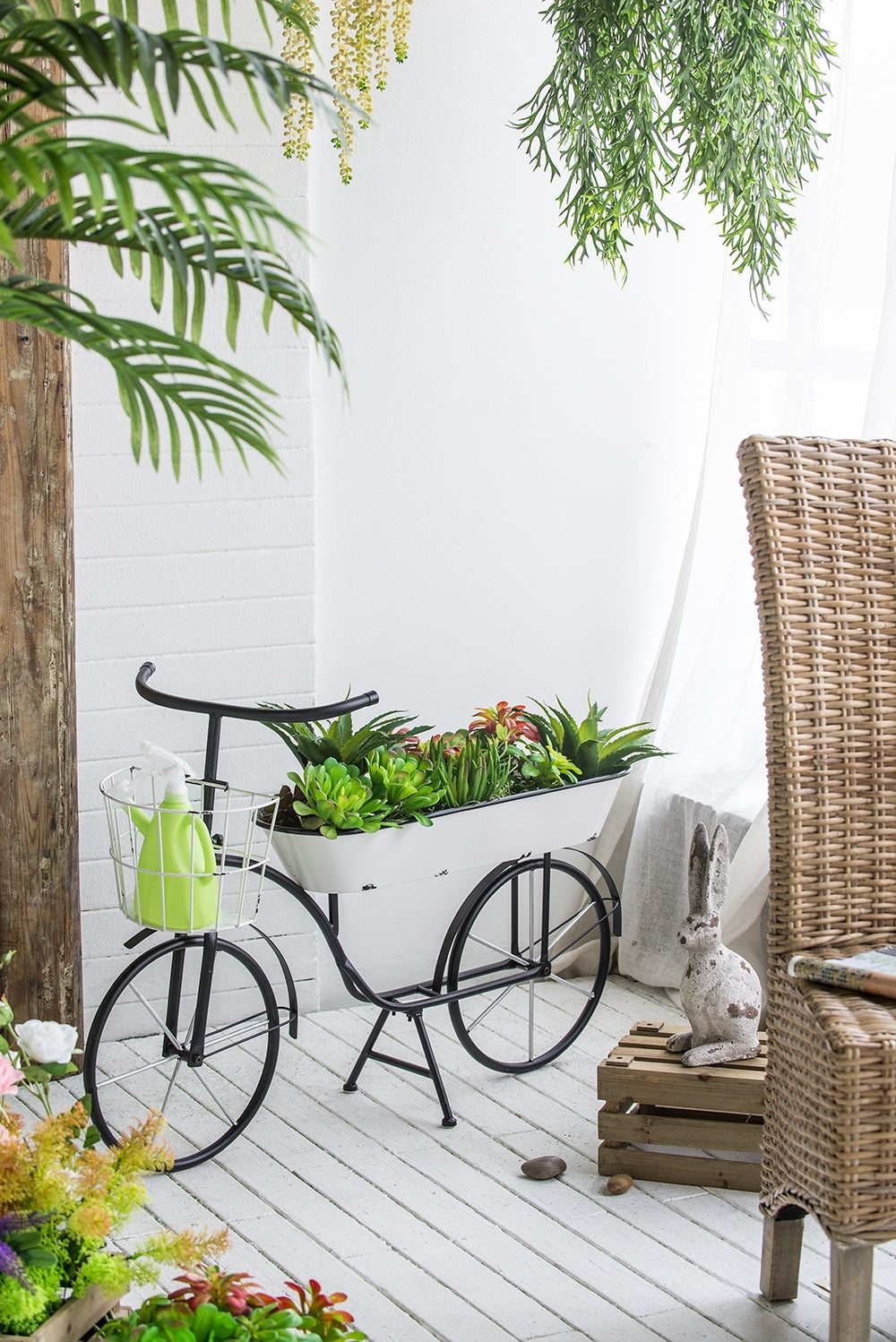 38.5x14.5x25.5' Black and White Bicycle Plant Stand Planter