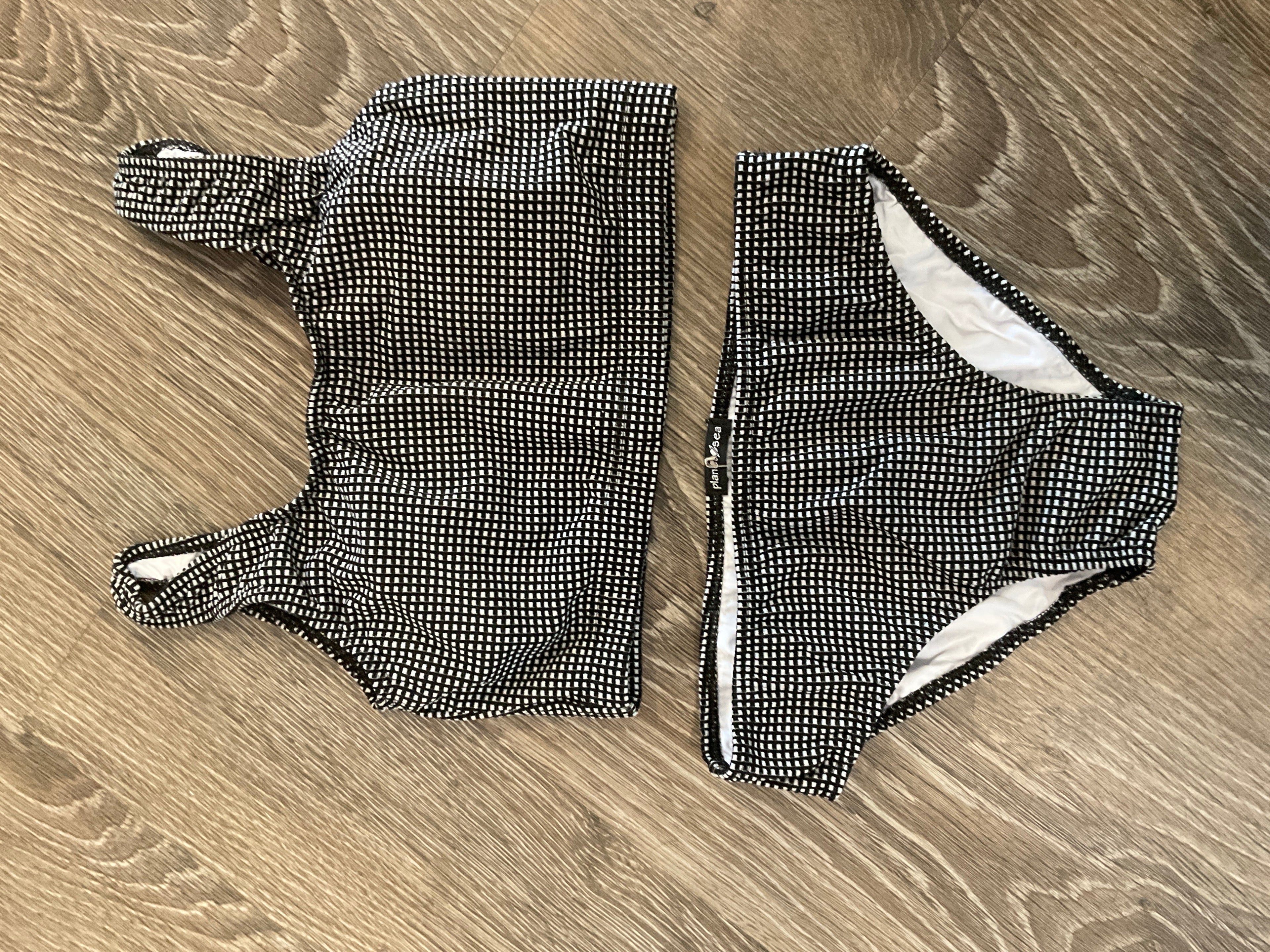 Planet Sea - 2 Pc Black Gingham