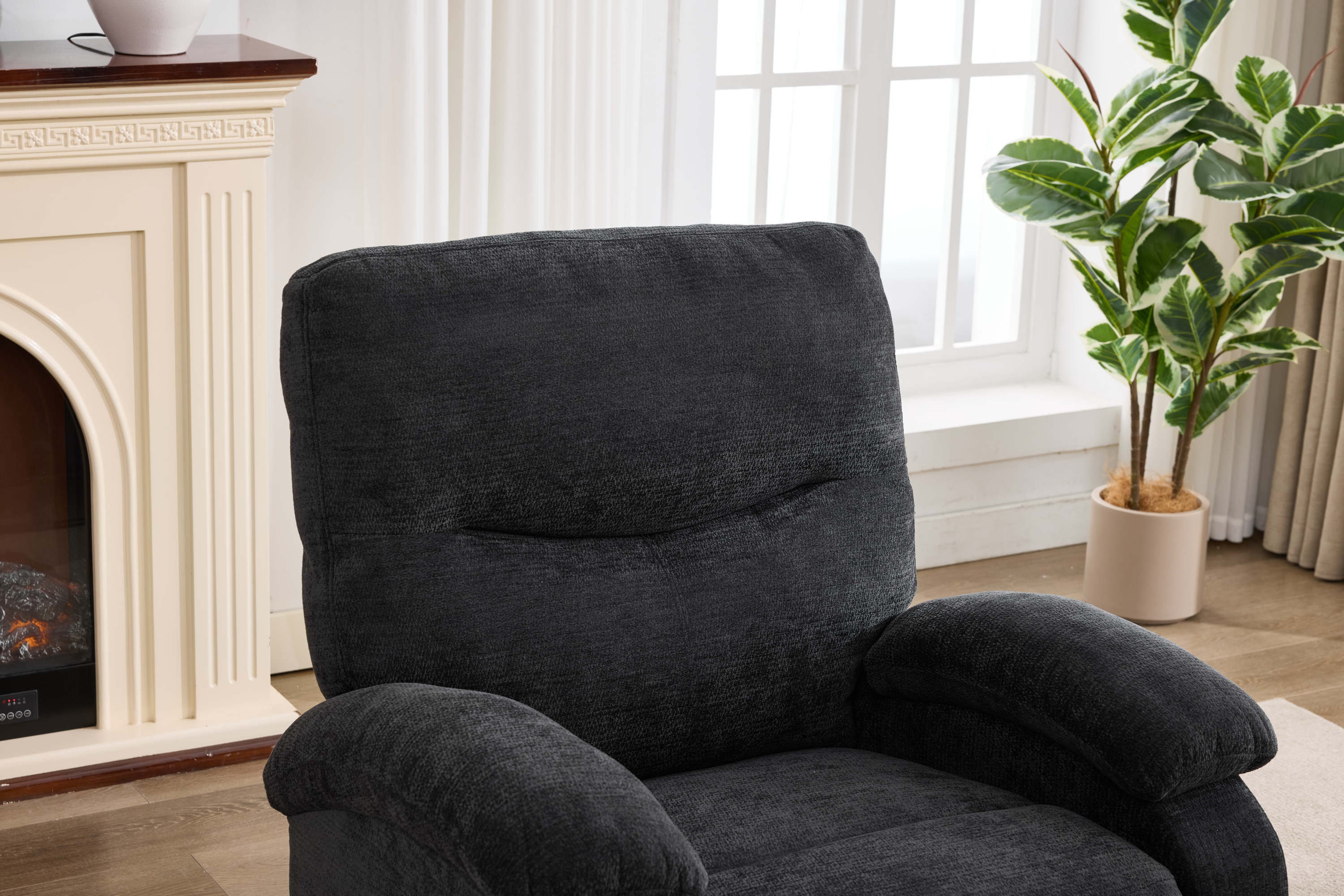 Hot massage manual lounge chair, with rocker arms and rotating fabric, with cup bucket, for living room, black
