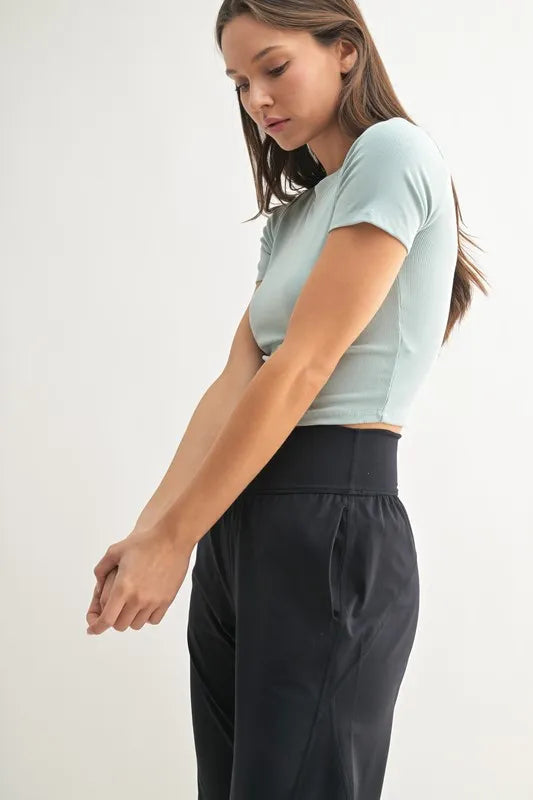 MONO B Essential Micro-ribbed Cropped Athleisure Tee