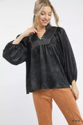 Umgee Crinkle Brocade Long Sleeve Blouse