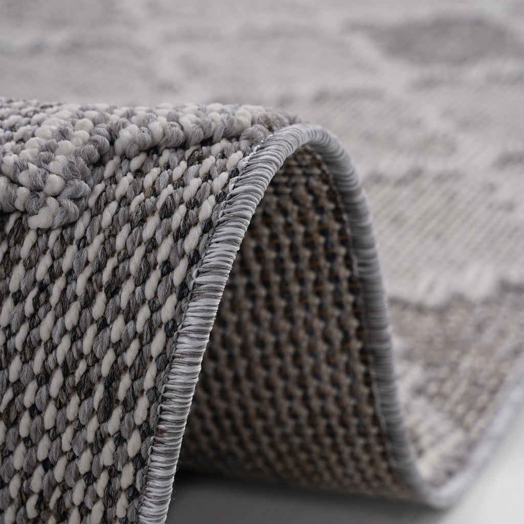 8X10 White/Grey /Trellis Indoor/Outdoor Area Rug