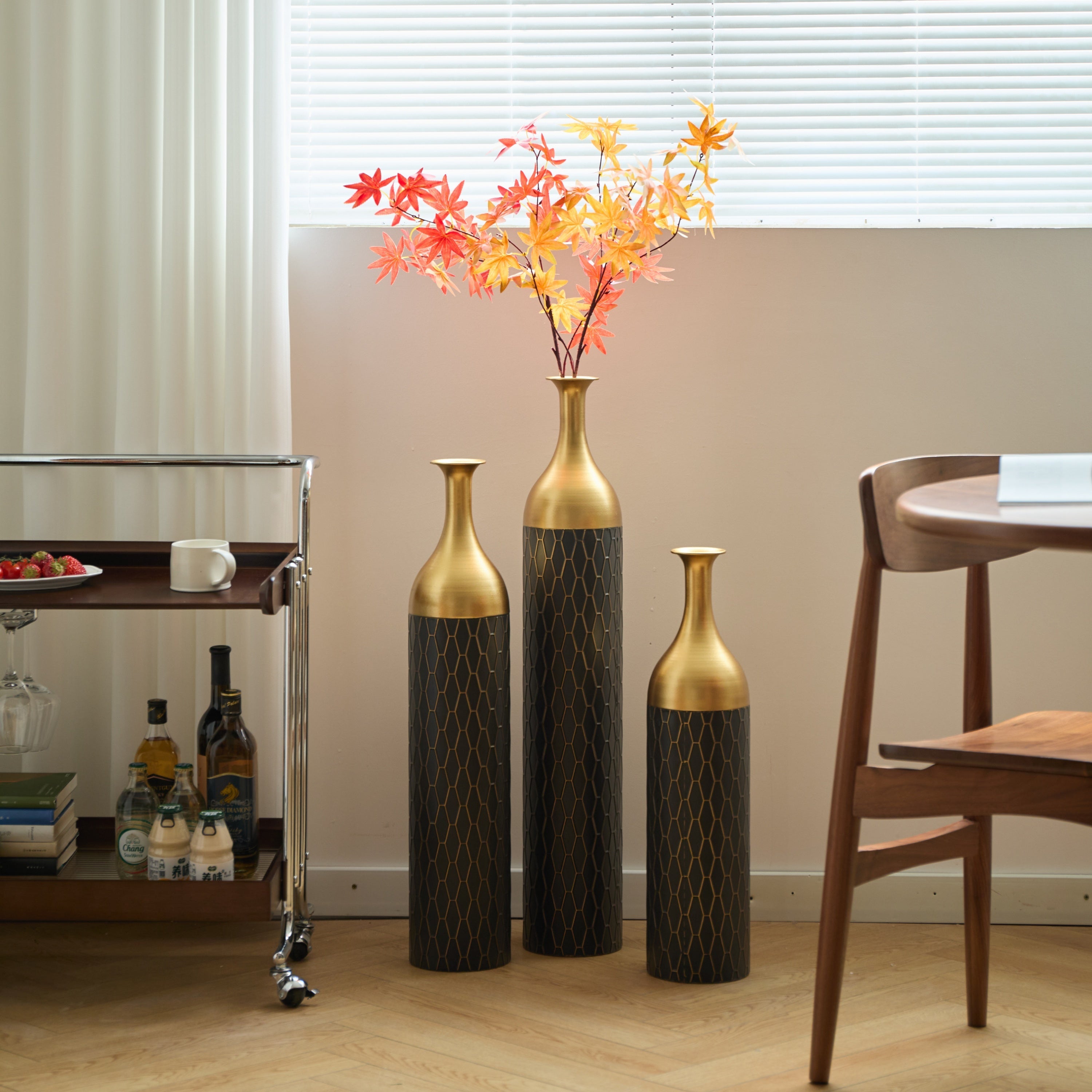 Elegant Floor Vase Set – Gold & Black Metal Decorative Vases – 3-Piece Set for Floral Display, Wedding & Gift Décor