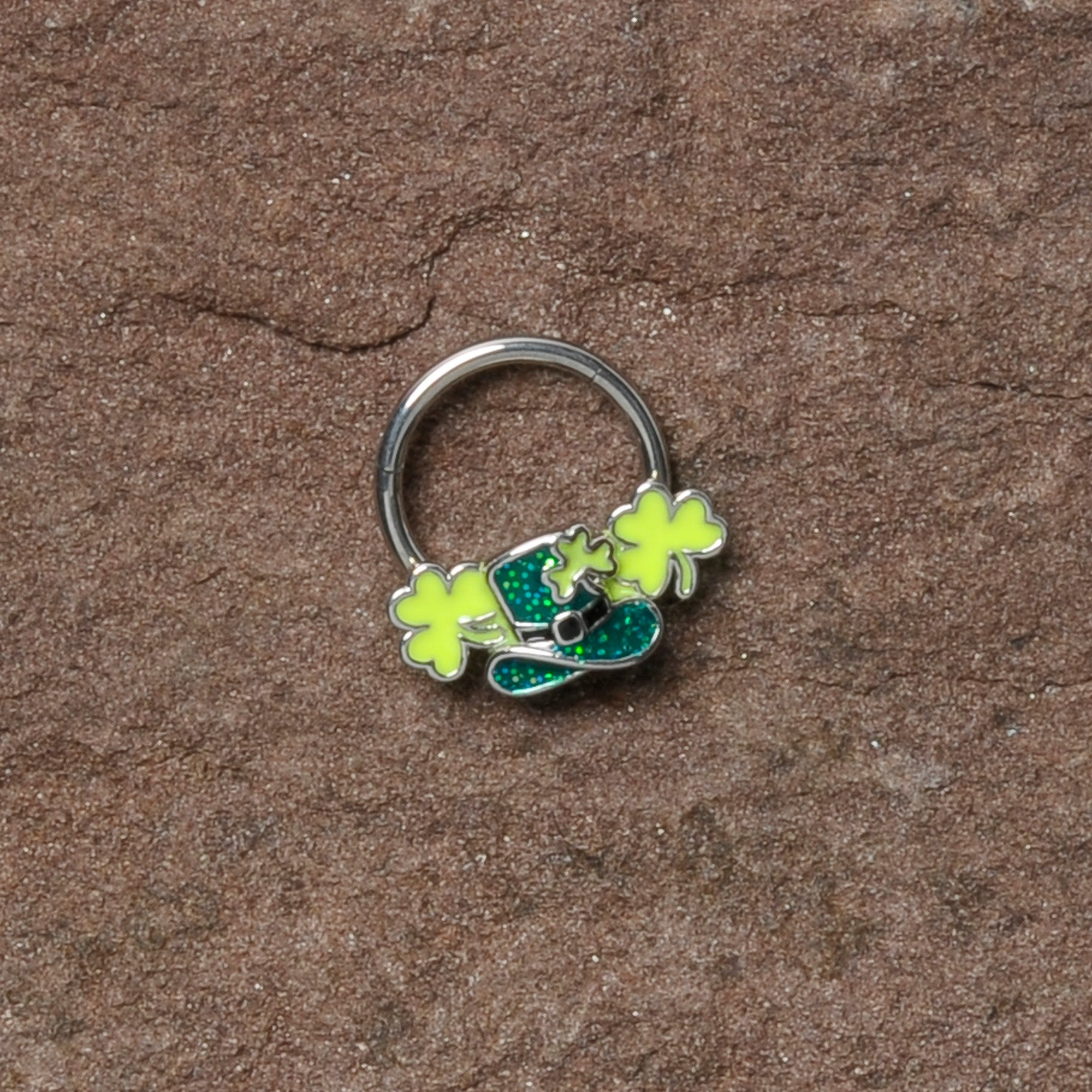 16G 3/8 Glitter Top Hat Shamrocks St Patricks Hinged Segment Ring