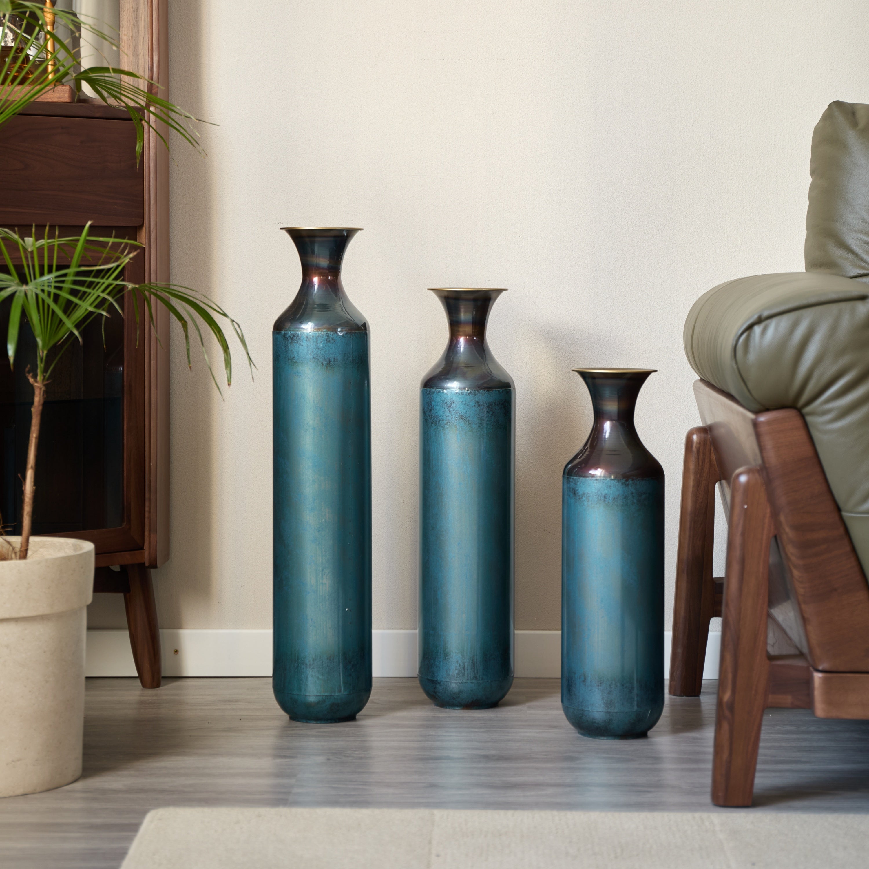 Modern Droplet-Shaped Floor Vase Set – Aqua Blue Glazed Metal Decorative Vases – 3-Piece Home Decor in 20.4 In, 24.4 In & 28.34 In Heights