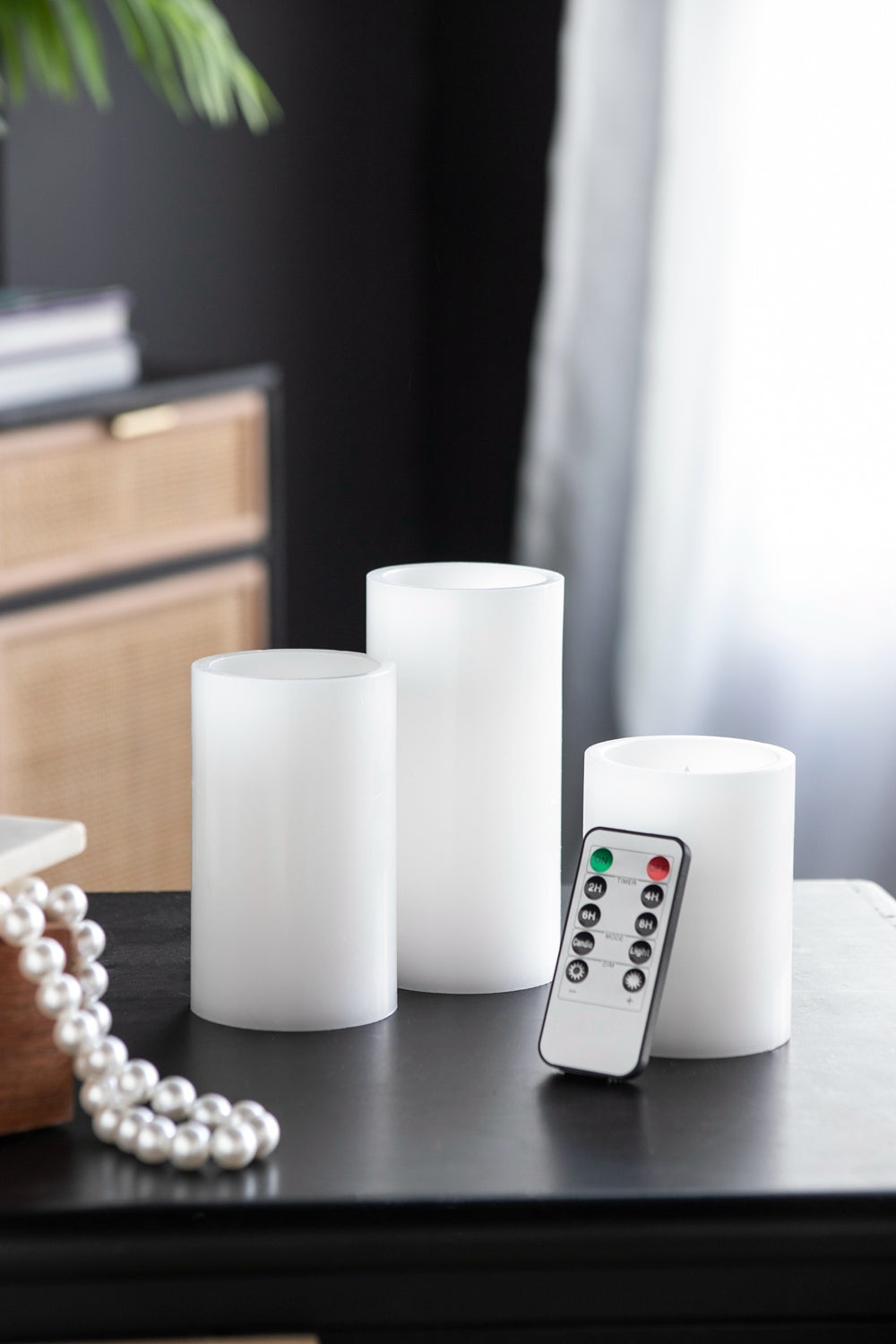 Set of 3 White LED Candles with Remote Timer, L:D3X6' M:D3X5' S:D3X4'