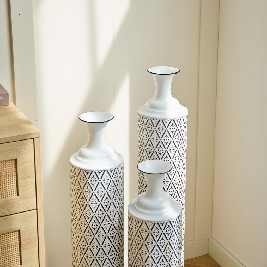Modern Floor Vase Set – White & Black Metal Vases with Geometric Pattern – 3-Piece Home Decor Set in 24.8 in, 29.13 in & 33.85 in Heights
