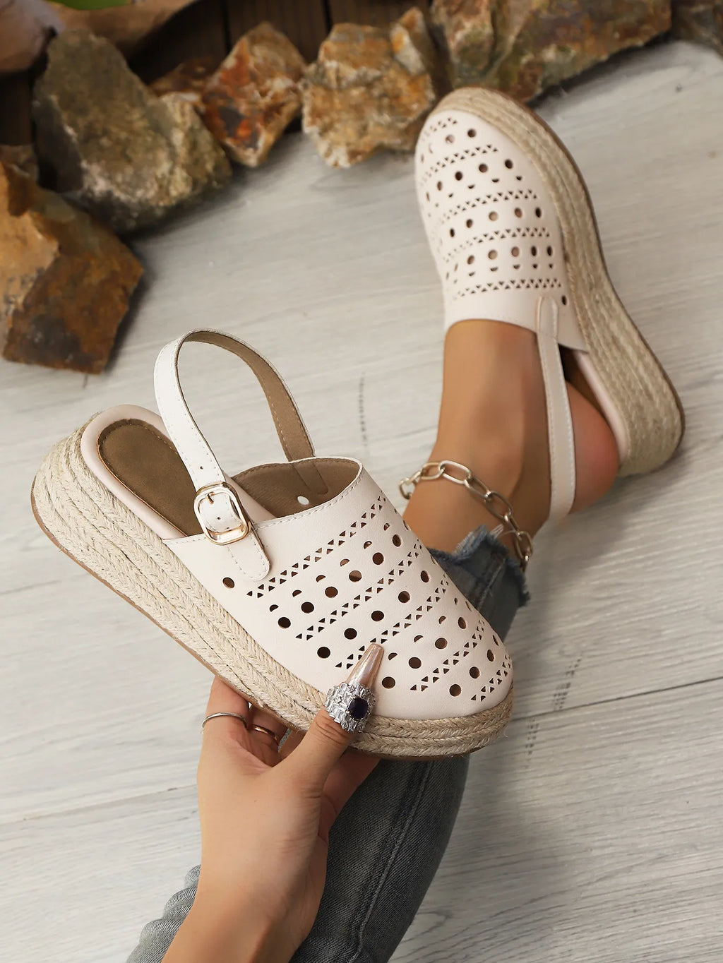 Hollow Out Platform Sandals