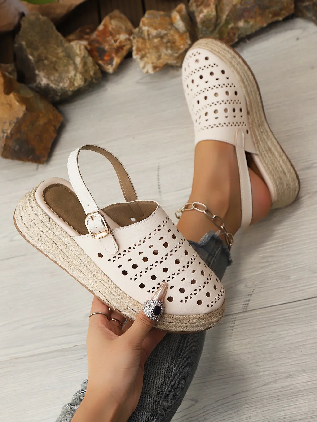 Hollow Out Platform Sandals