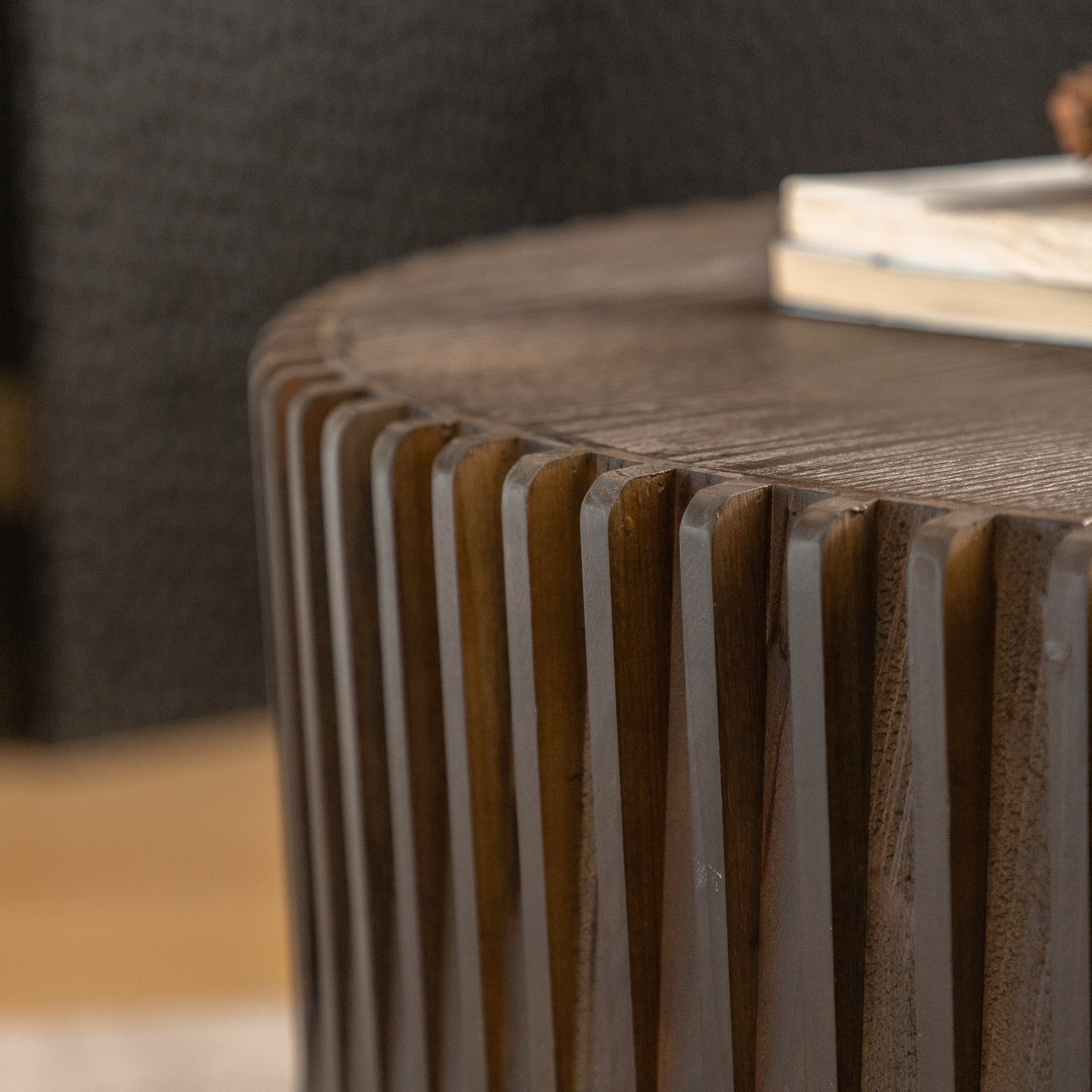 Vintage Fashion Style Cylindrical Nesting Coffee Table Set with Vertical Textured Embossed Design for Living Room, Office and Dining Room, Dark Brown (Set of 2)
