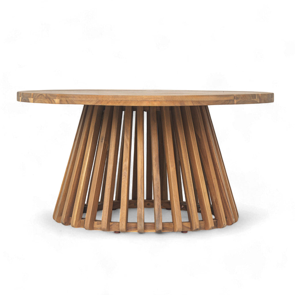 PATIO FURNITRE SETS : CLAREMONT 3 SEATER DAYBED + ACACIA WOOD TABLE
