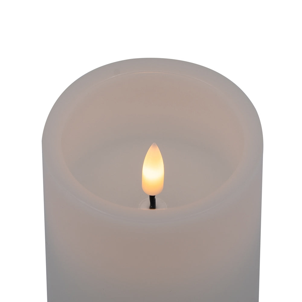 Set of 3 White LED Candles with Remote Timer, L:D3X6' M:D3X5' S:D3X4'