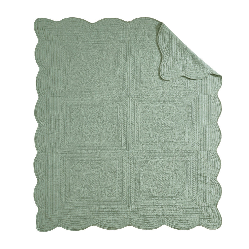 Oversized Quilted Throw with Scalloped Edges Seafoam 60x72'