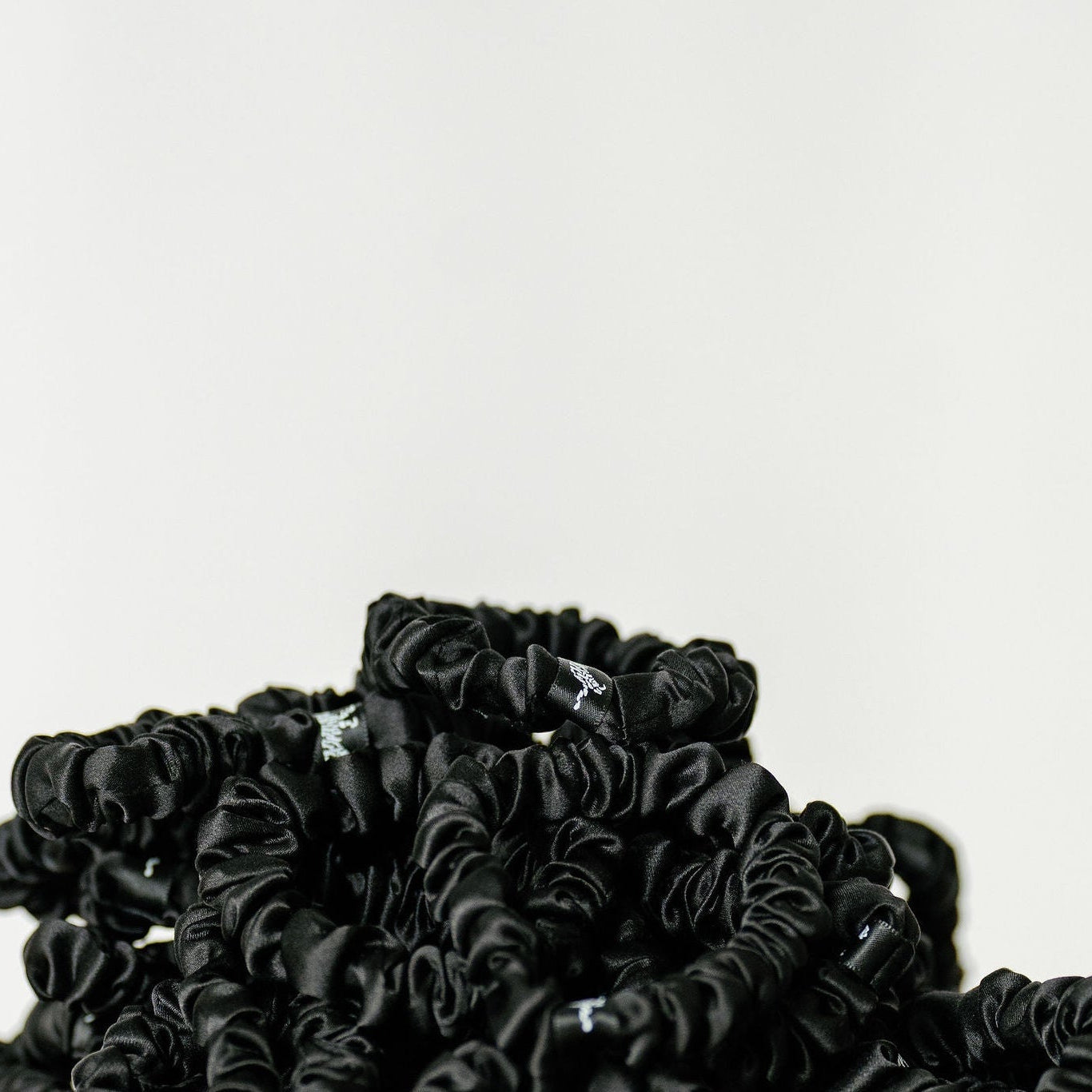Organic Silk Small Scrunchie Onyx Black