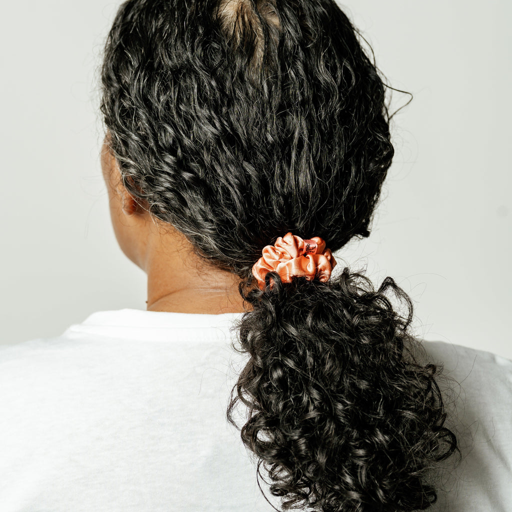 Organic Silk Small Scrunchie Peachy Coral