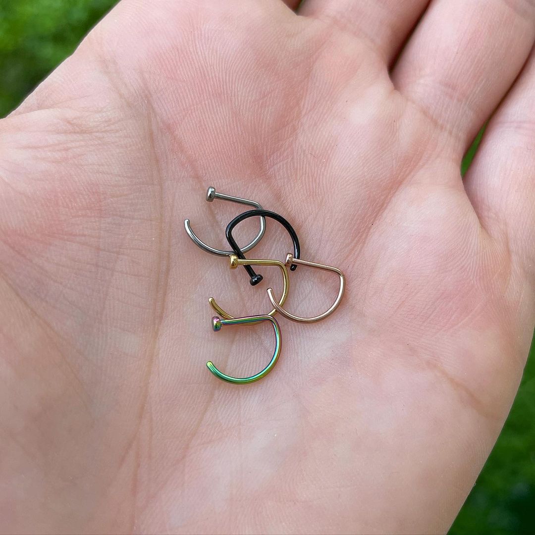 18G 5/16 Black Grade 23 Titanium D Shape Nose Hoop