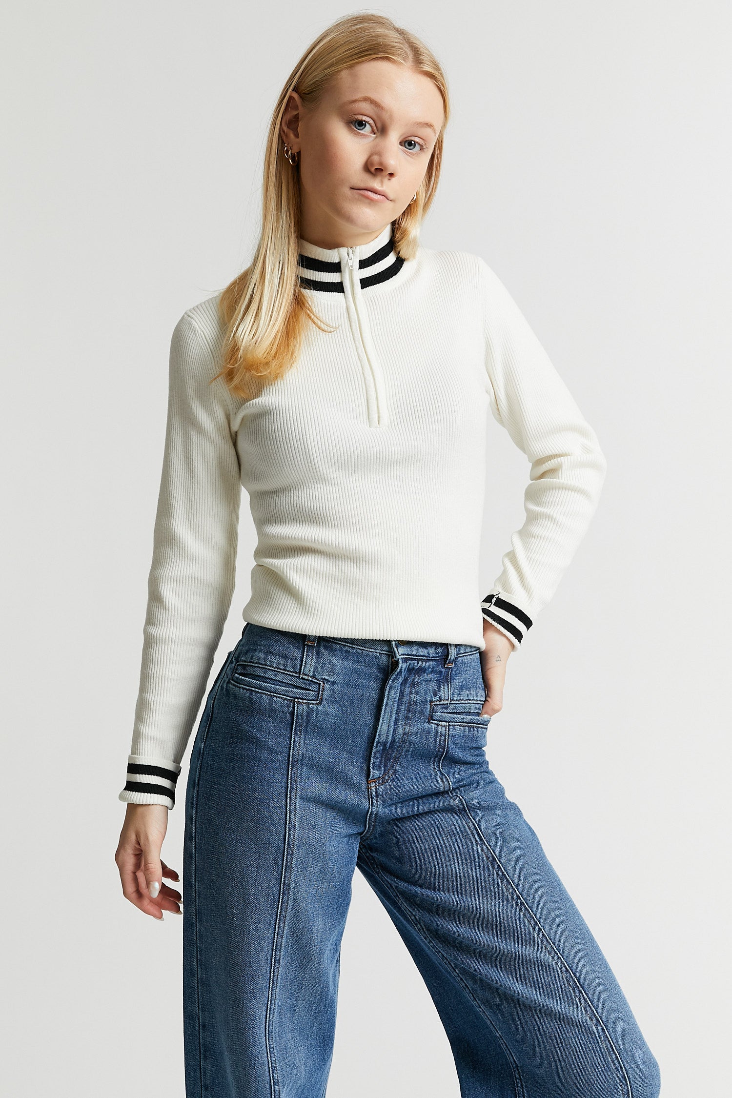 Indee - Zipped Ribbed Turtleneck