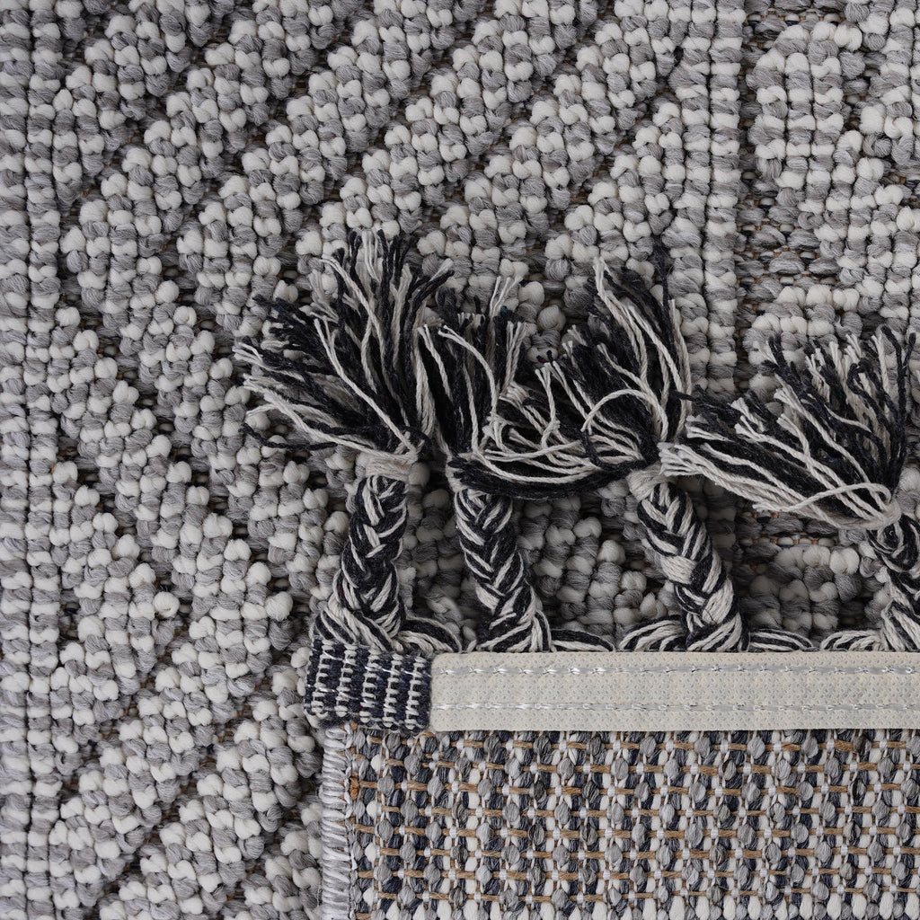 8X10 Grey/White /Geometric Indoor/Outdoor Area Rug