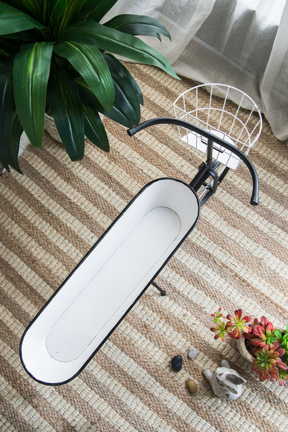 38.5x14.5x25.5' Black and White Bicycle Plant Stand Planter