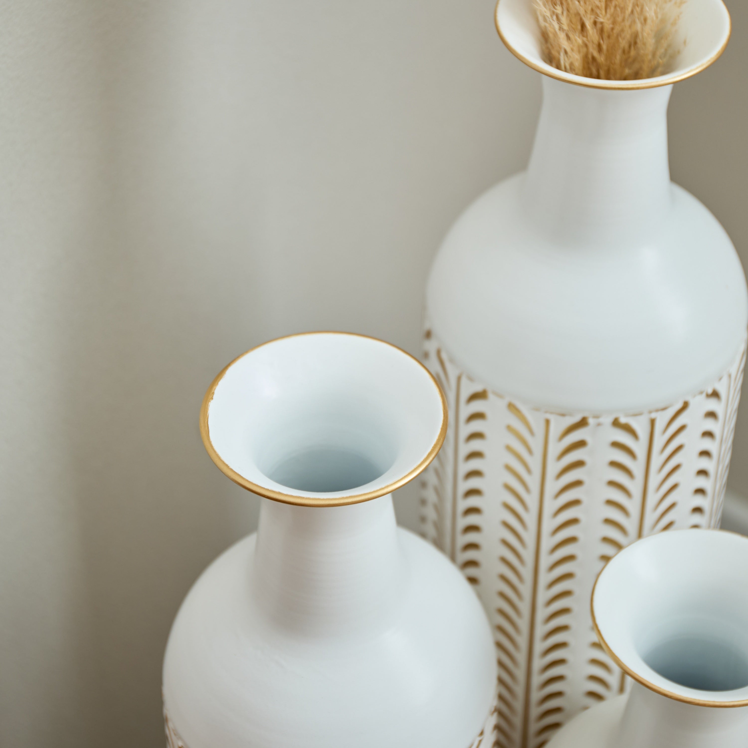 Floor Metal Vase Modern Style Decoration Home White Metal Vase 3-piece Set Gorgeous Home Decoration Large Glazed Metal Vase