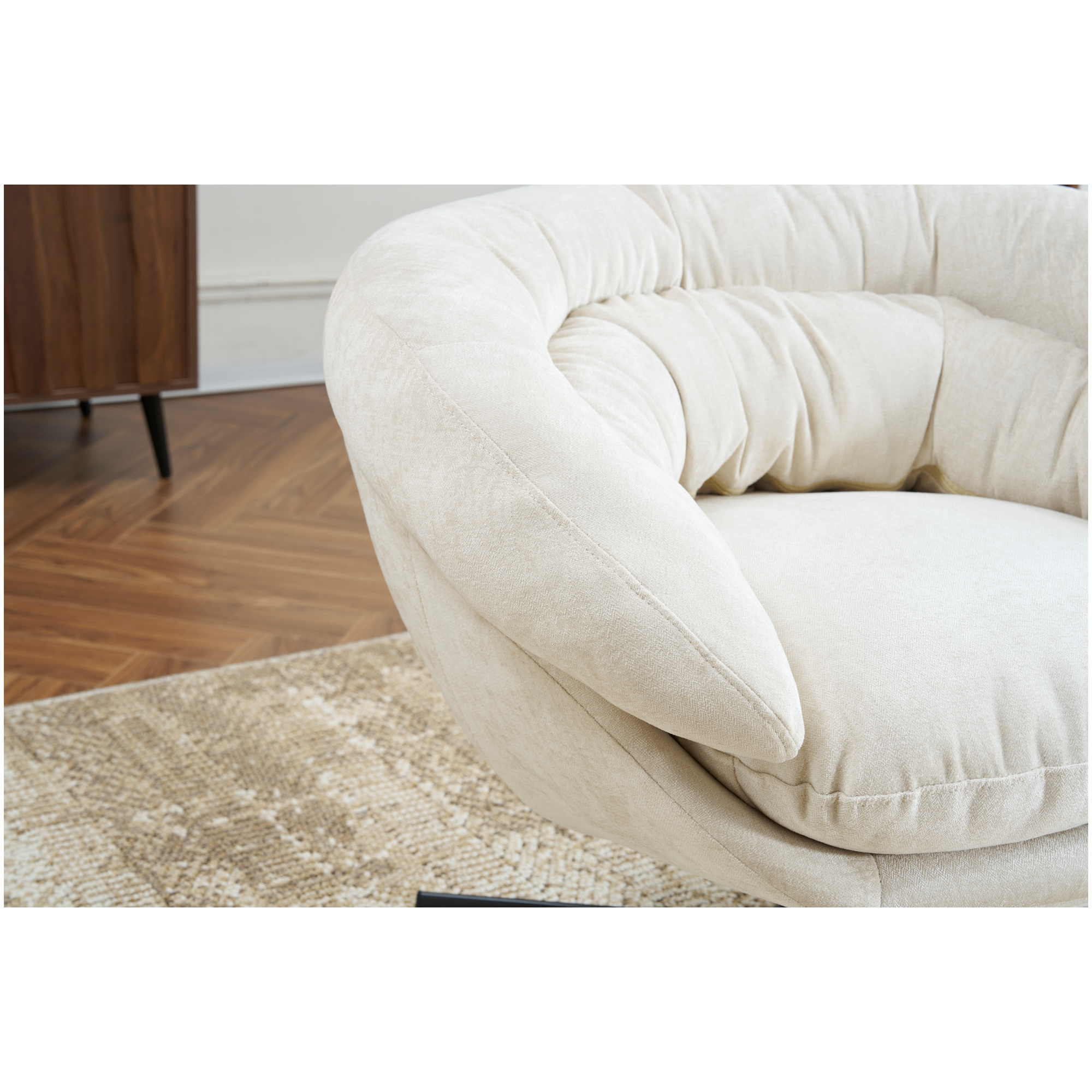 Modern Chenille Office Chair, 360° Swivel Club Chair/Accent Chair with Removable Cushion, Round Office Chair, Black Metal Base, Cotton Material, Living Room, Bedroom, Reading Corner, Office (Beige)