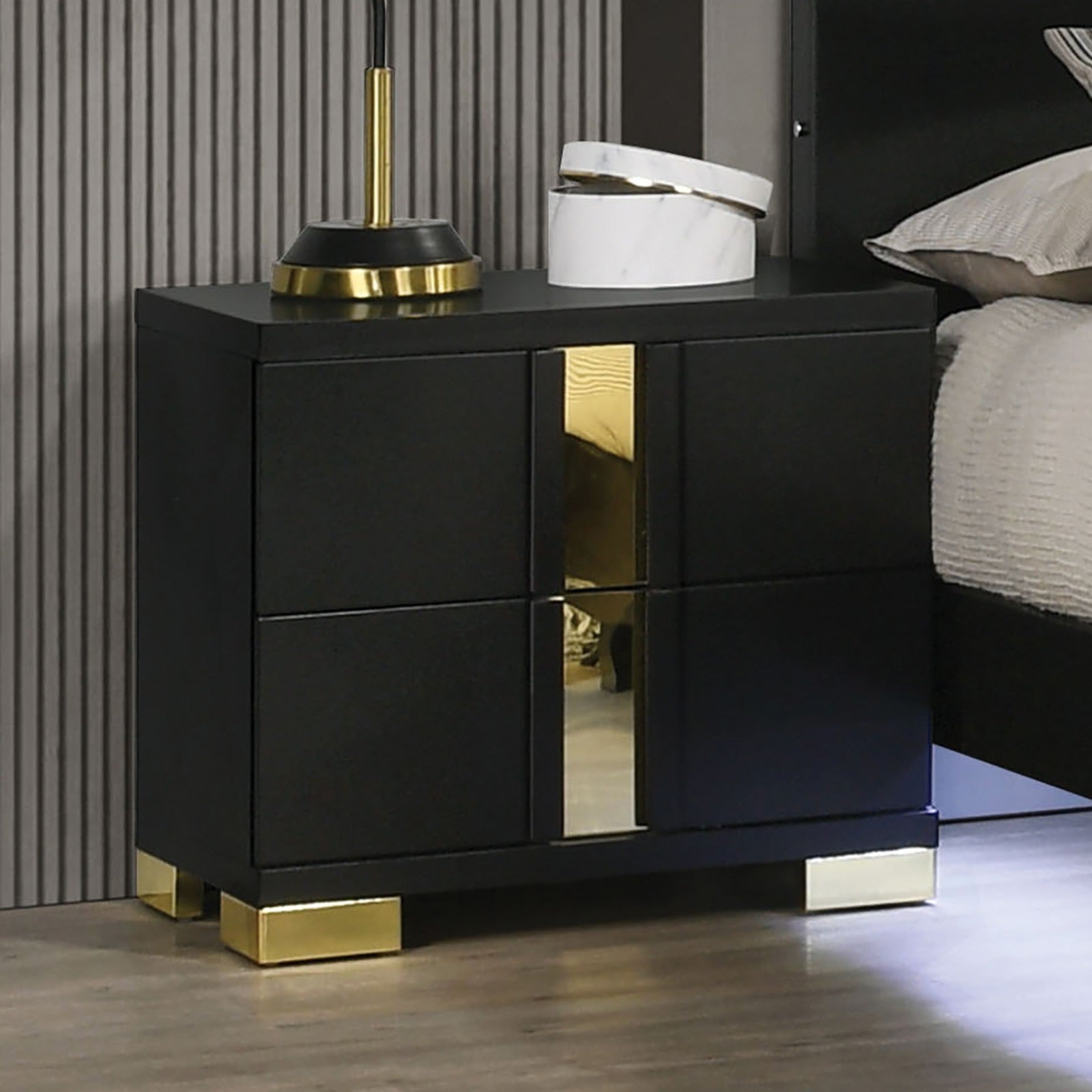 Modern Black 3pc Bedroom Set Queen Size Bed w LED 2x Nightstands Mattress Ready Furniture Acrylic Trim