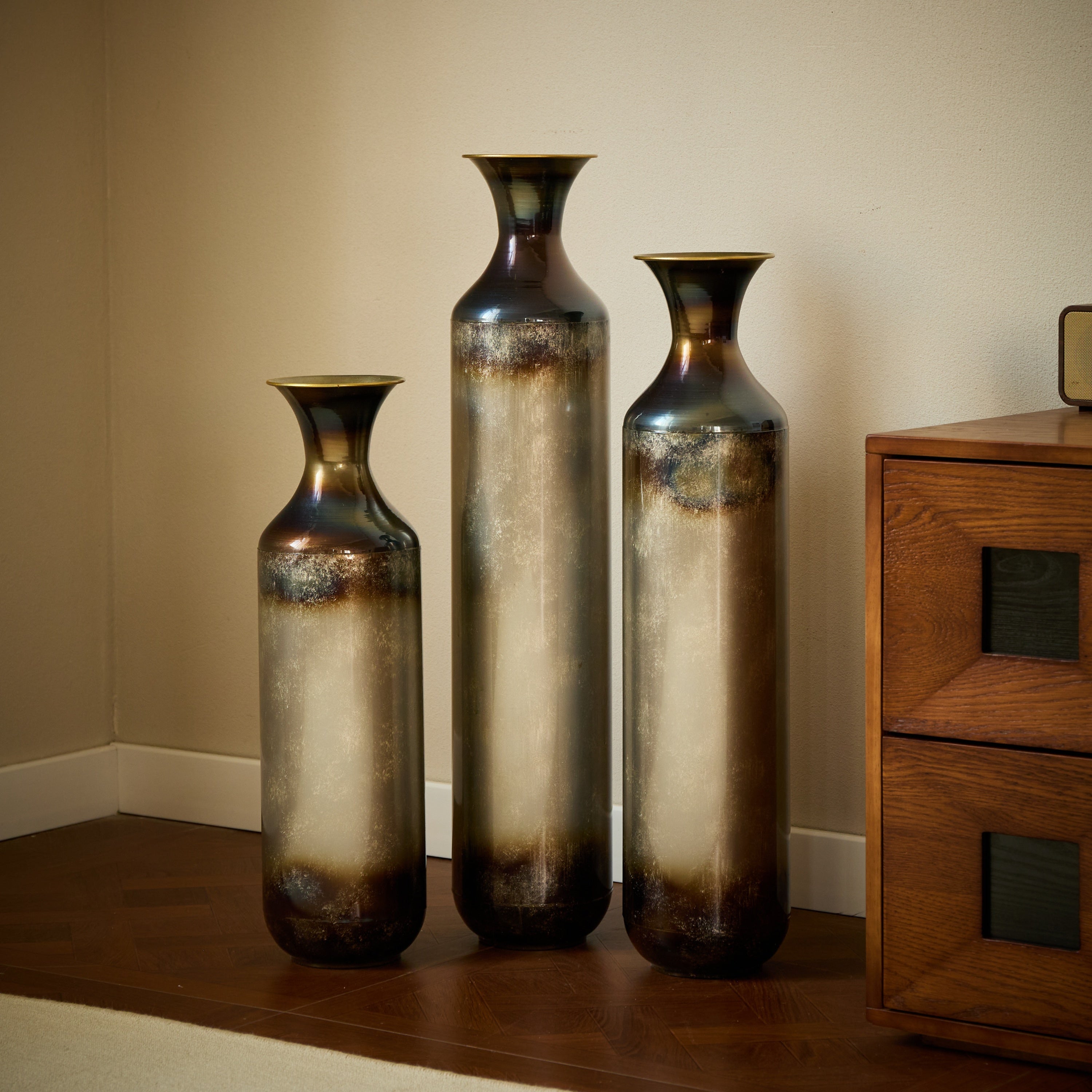 Modern Droplet-Shaped Floor Vase Set – Gold & White Glazed Metal Decorative Vases – 3-Piece Home Accent for Living Room or Entryway