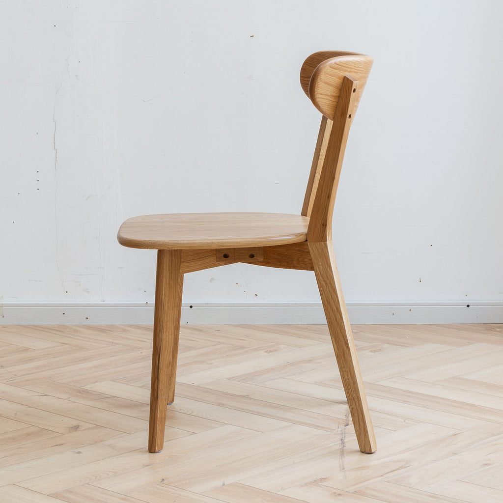 FAS Grade Oak Dining Chair Natural Wood Made in North America Solid and Simple Design 46.5 * 54 * 80cm