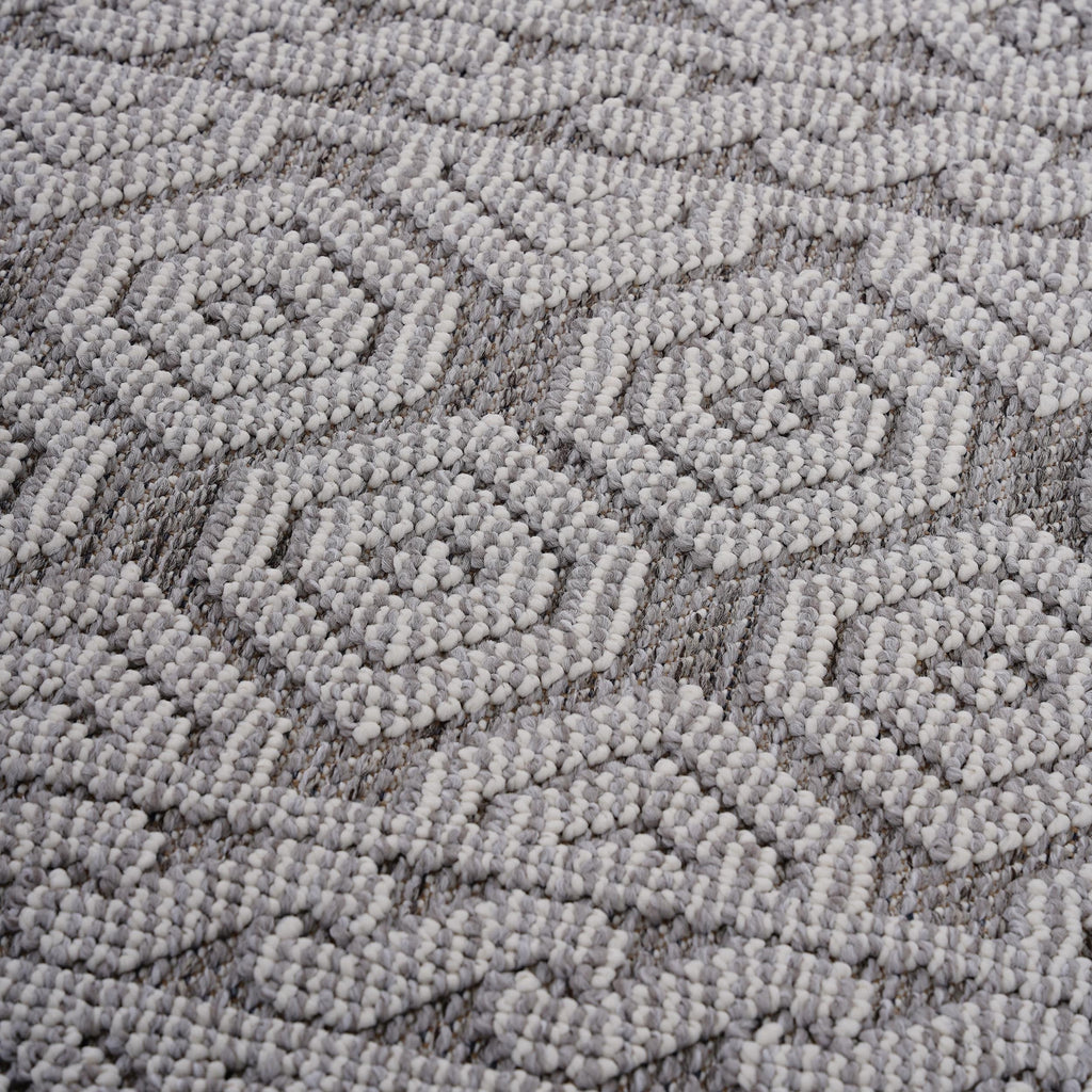 8X10 Grey/White /Geometric Indoor/Outdoor Area Rug