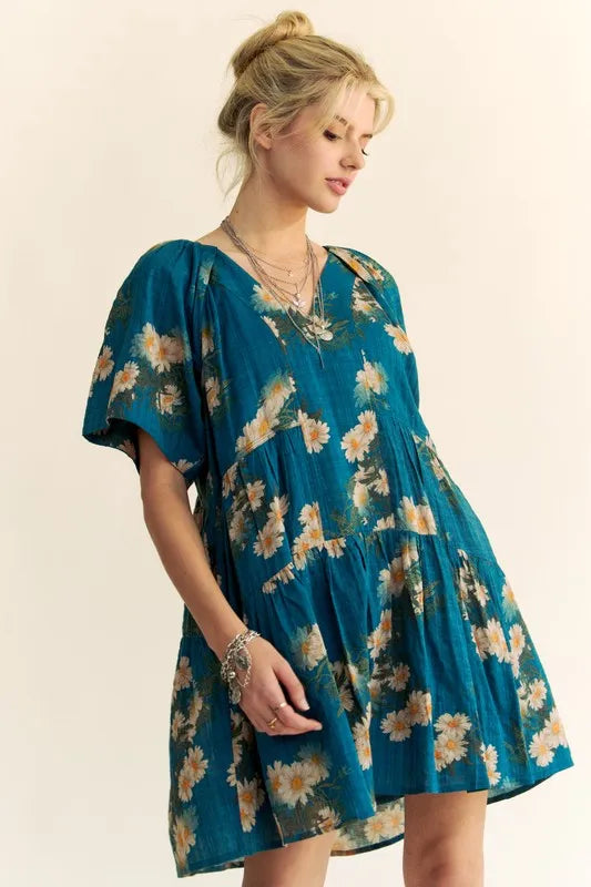 Davi & Dani Floral Print Short Bell Sleeve Pleated Mini Dress