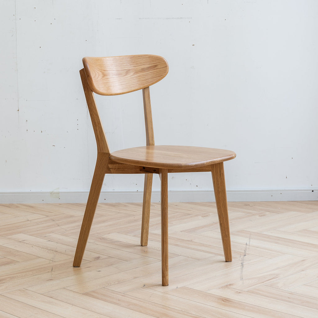 FAS Grade Oak Dining Chair Natural Wood Made in North America Solid and Simple Design 46.5 * 54 * 80cm