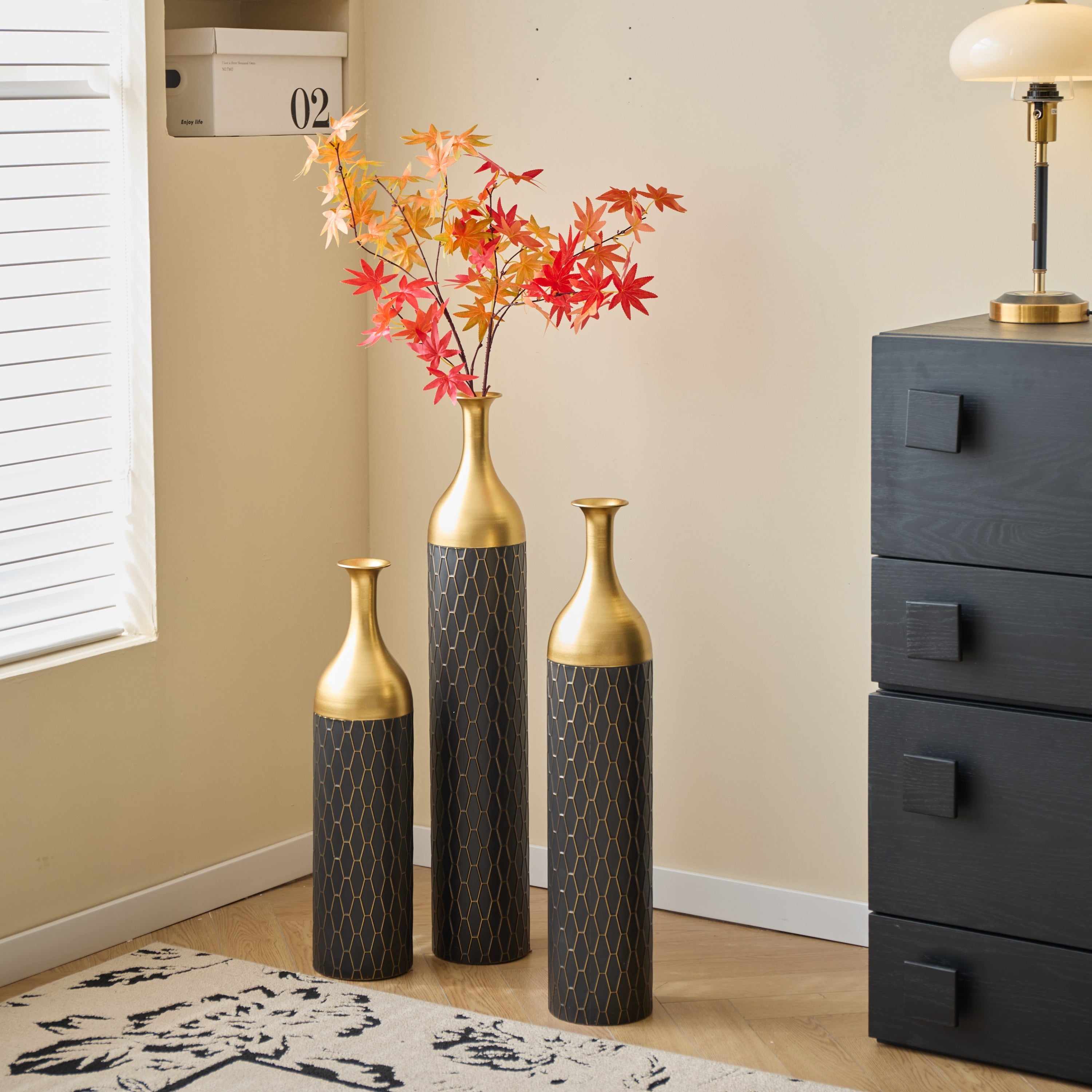 Elegant Floor Vase Set – Gold & Black Metal Decorative Vases – 3-Piece Set for Floral Display, Wedding & Gift Décor