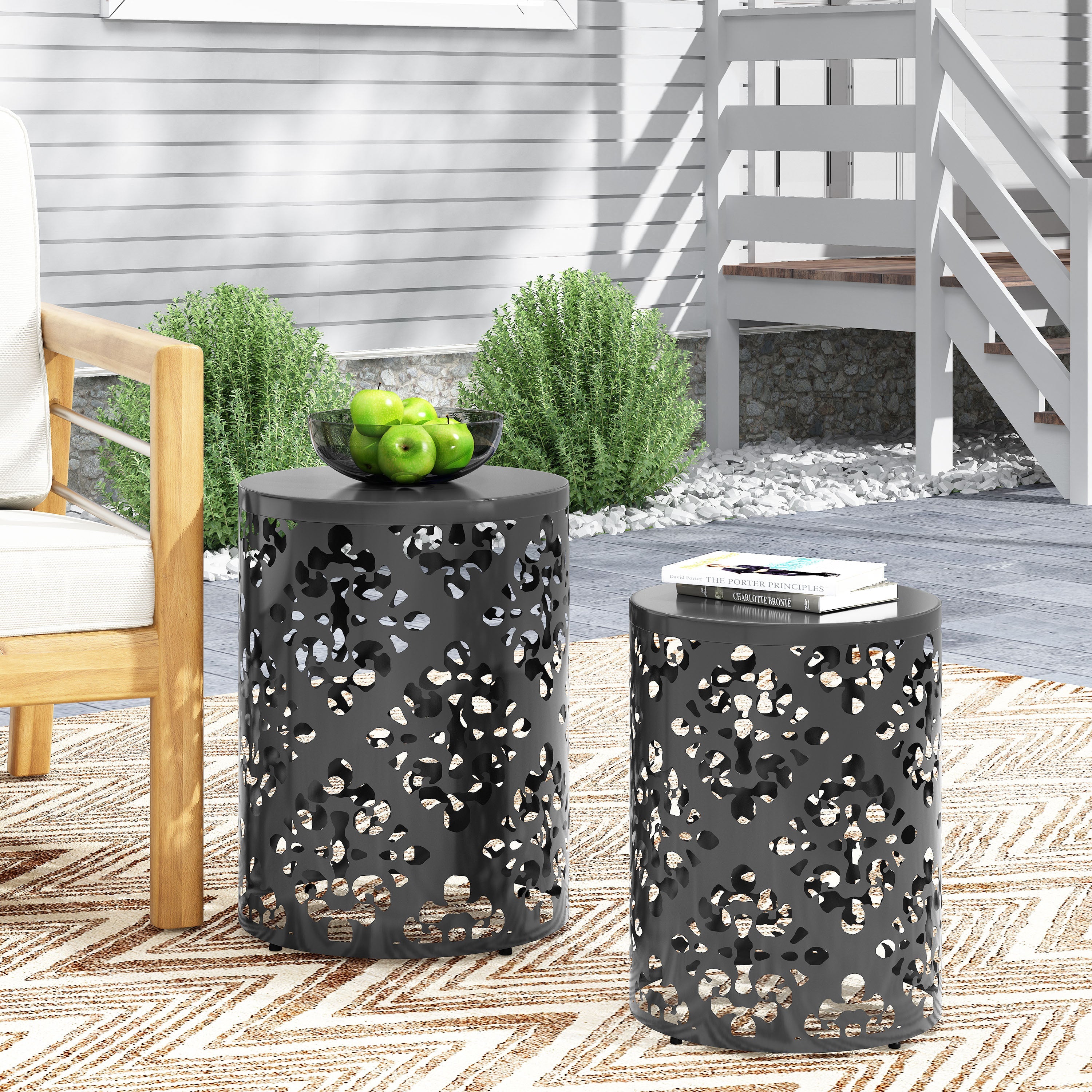 Modern Metal End Table Set of 2 with Iron Cut Design in Black
