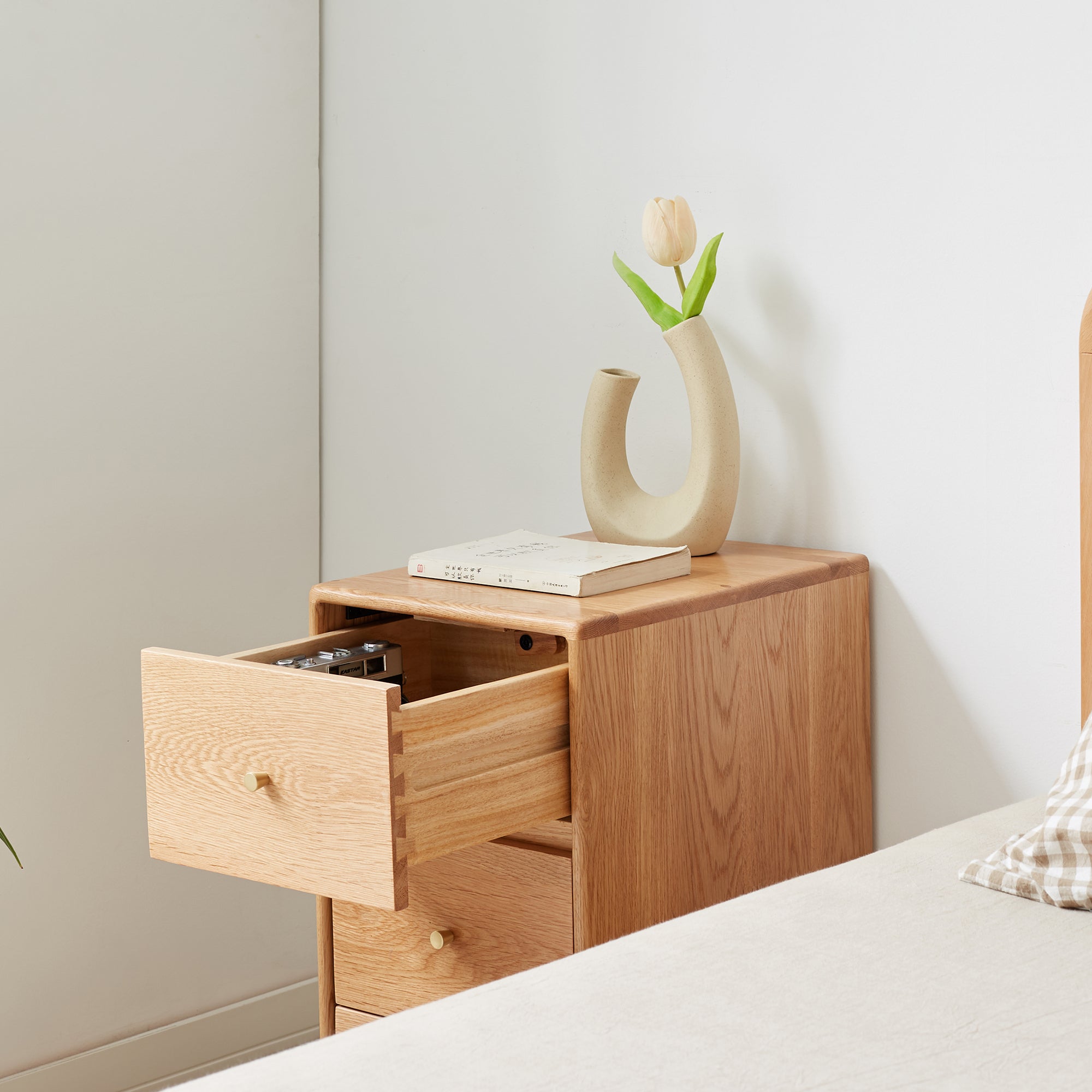Modern Minimalist Solid Oak Bedside Table Storage Cabinet with Drawers in Oak Finish