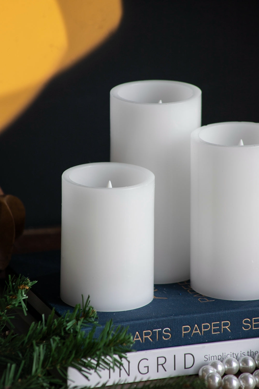 Set of 3 White LED Candles with Remote Timer, L:D3X6' M:D3X5' S:D3X4'